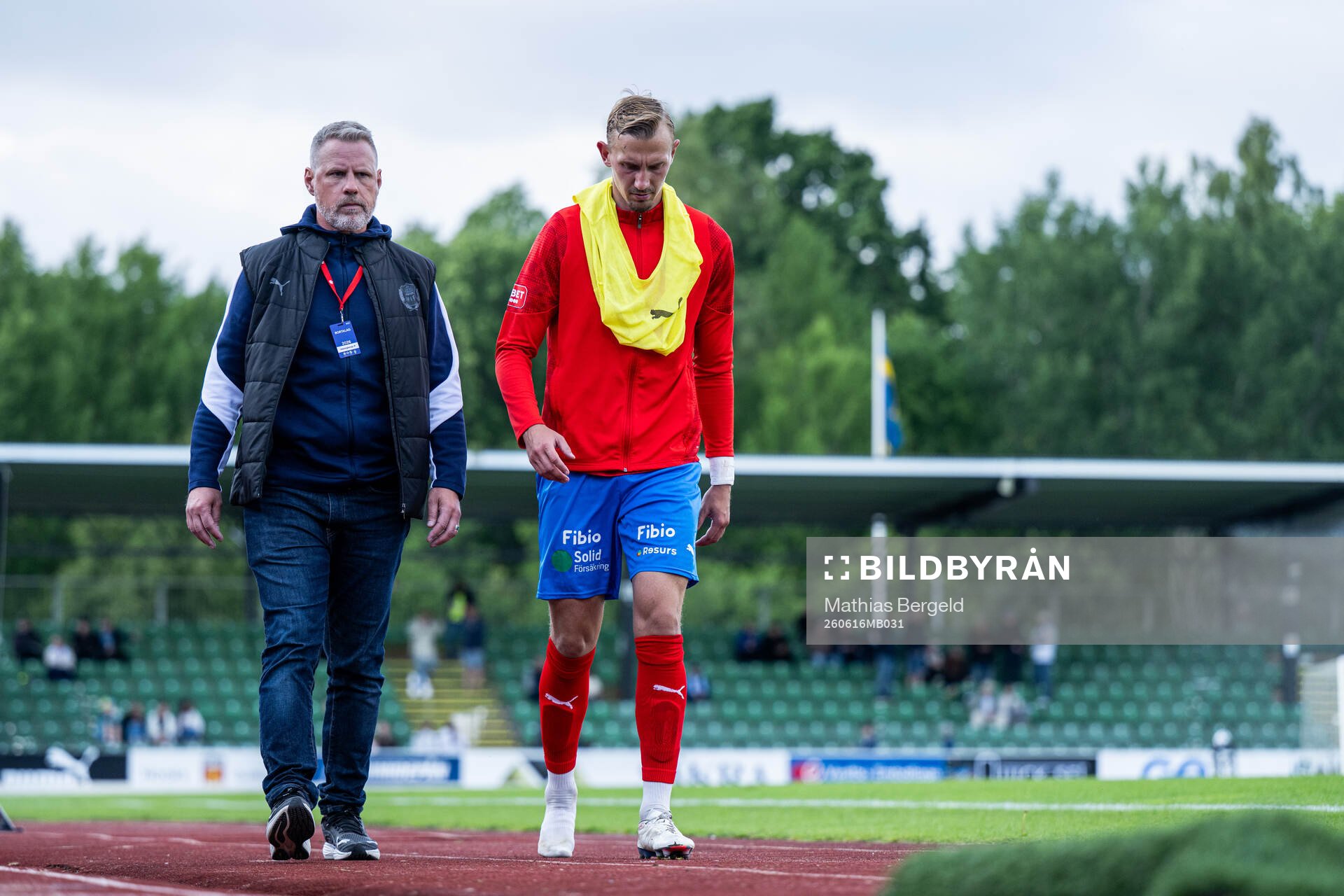 Helsingborgs Jakob Voelkerling Persson med lindad fot