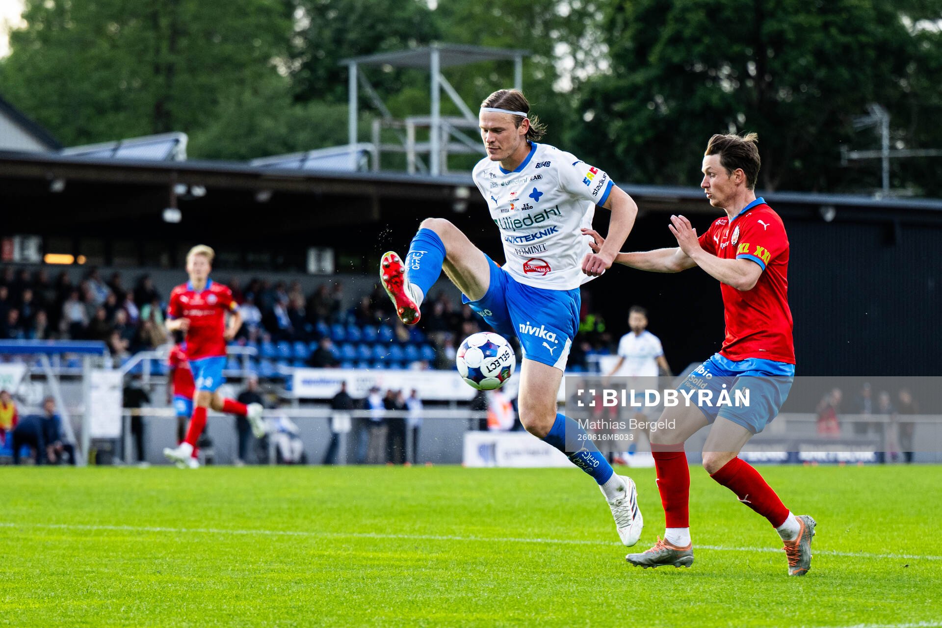 IFK Värnamos Hugo Andersson och Helsingborgs Max Svensson