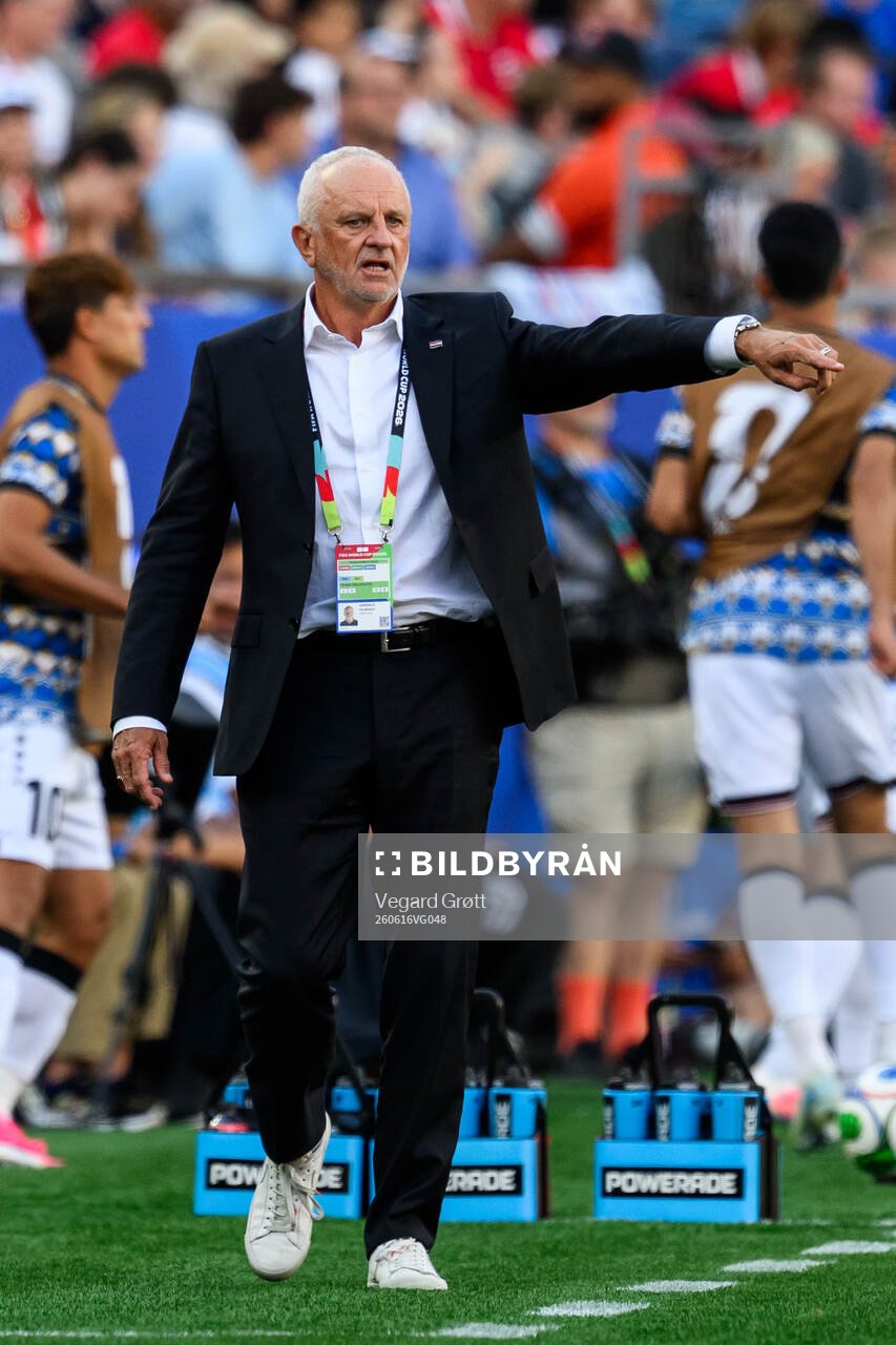 Head coach Graham James Arnold of Iraq