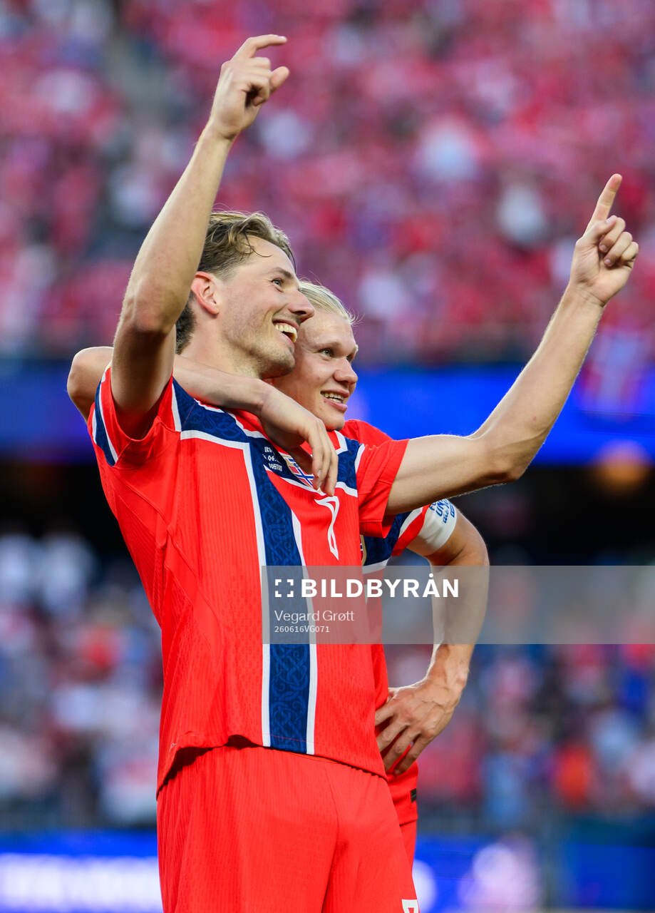 Sander Berge and Erling Braut Haaland of Norway