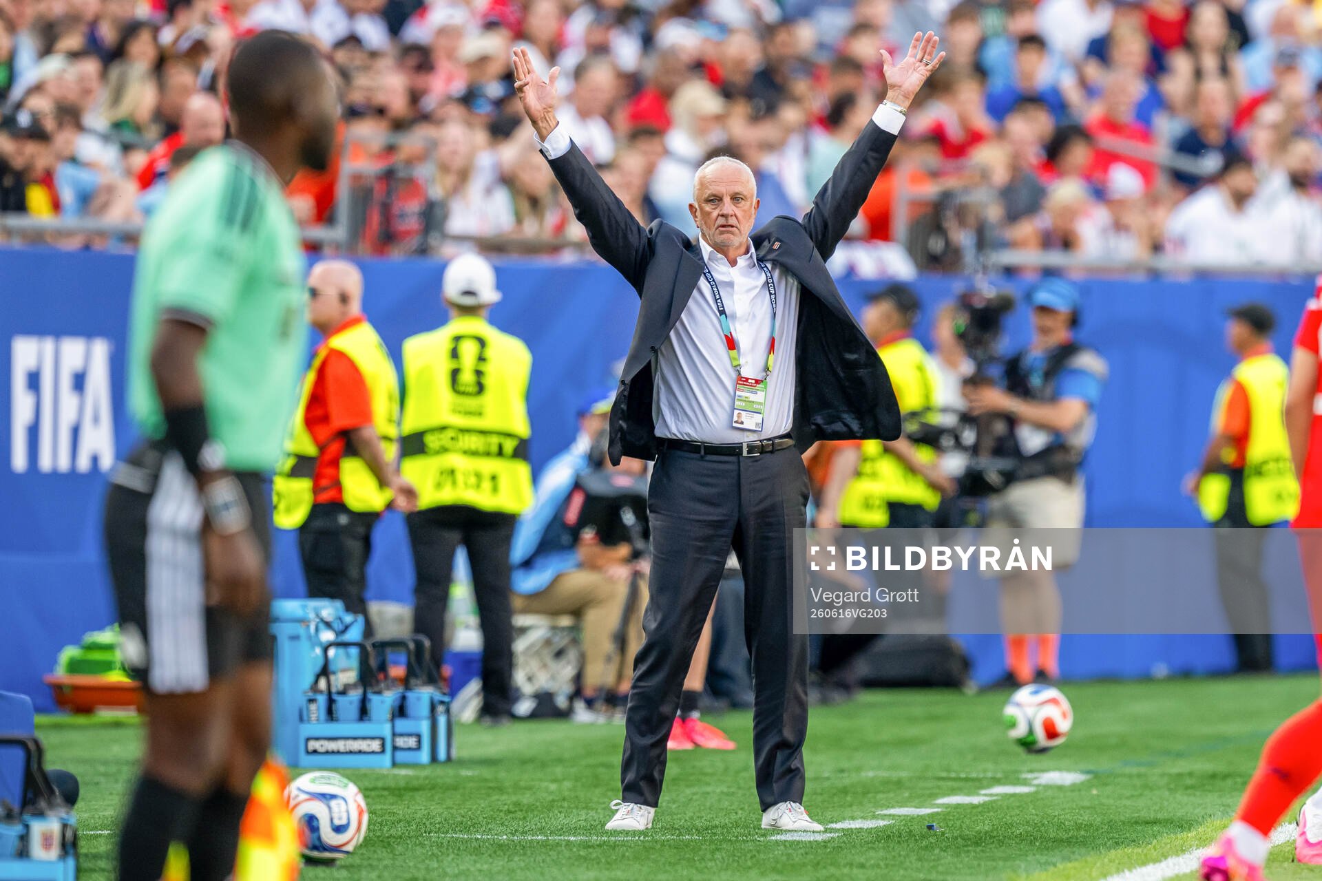 Head coach Graham James Arnold of Iraq