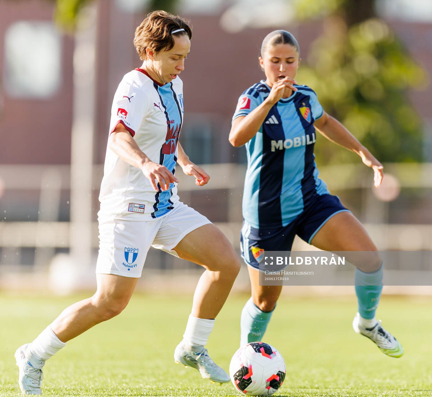 Malmö FFs Miljana Ivanovic och Djurgårdens Meja