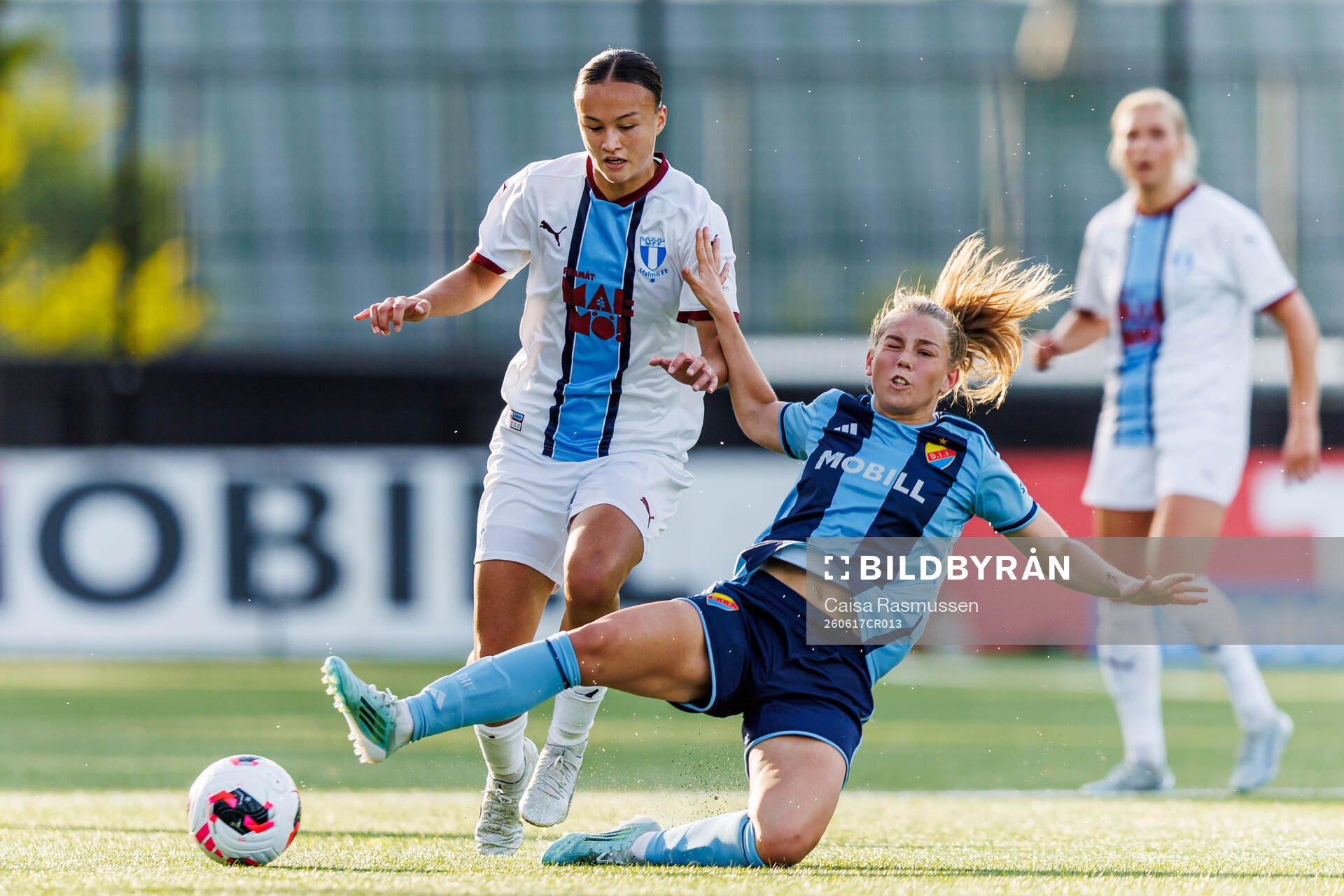 Malmö FFs Amy Joan Irene Sayer och Djurgårdens Elsa
