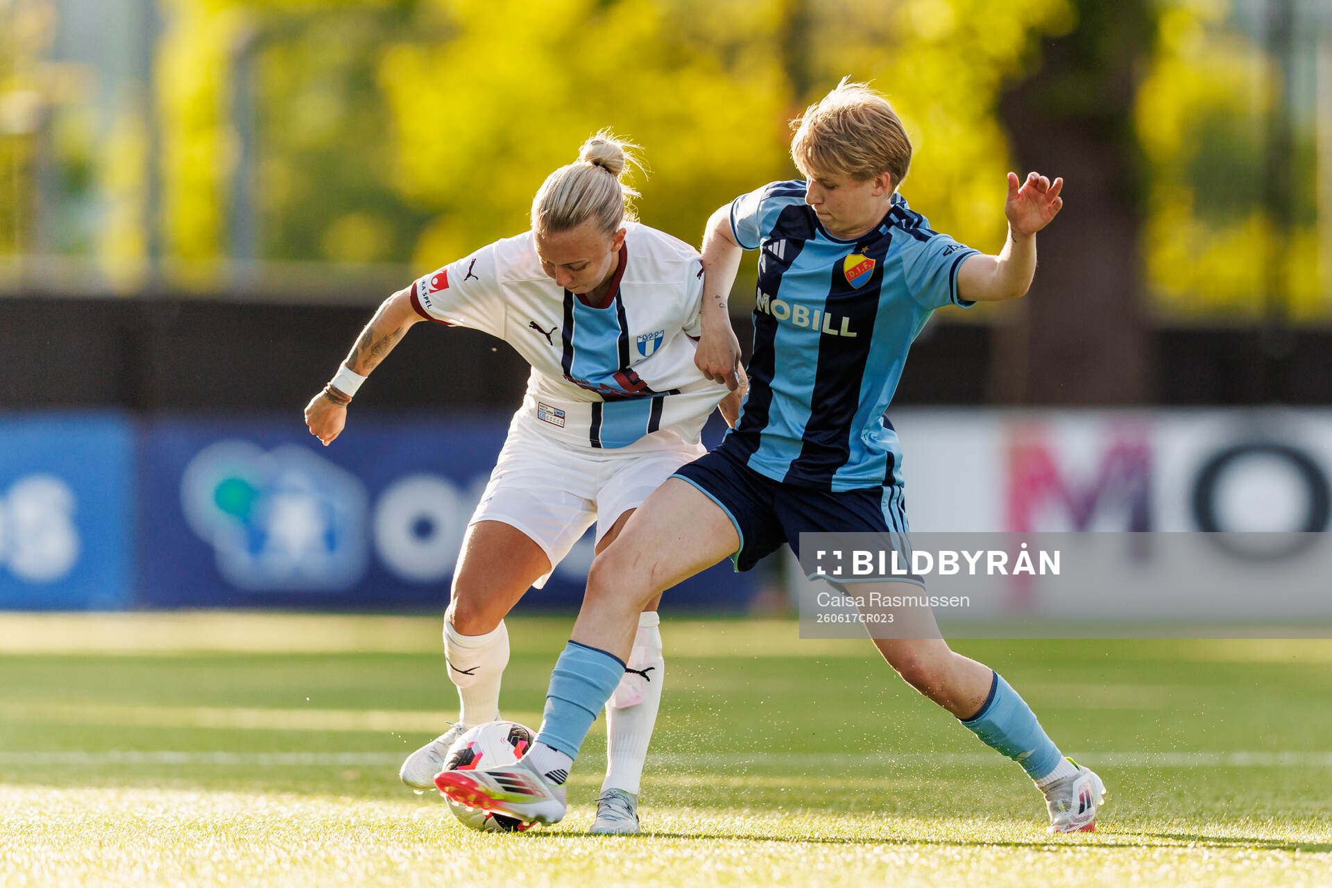 Malmö FFs Nathalie Hoff Persson och Djurgårdens Olivia