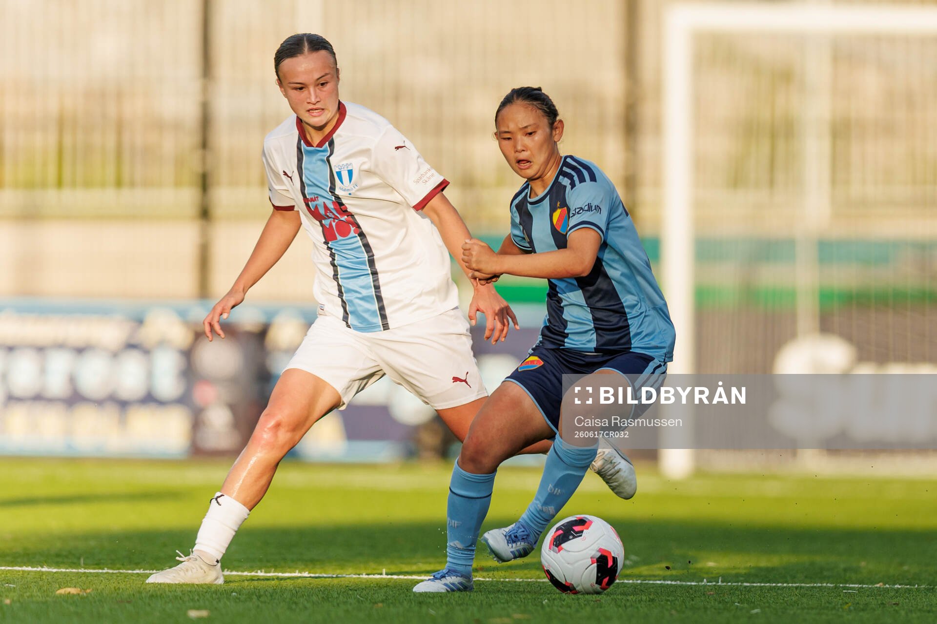 Malmö FFs Amy Joan Irene Sayer och Djurgårdens Urara