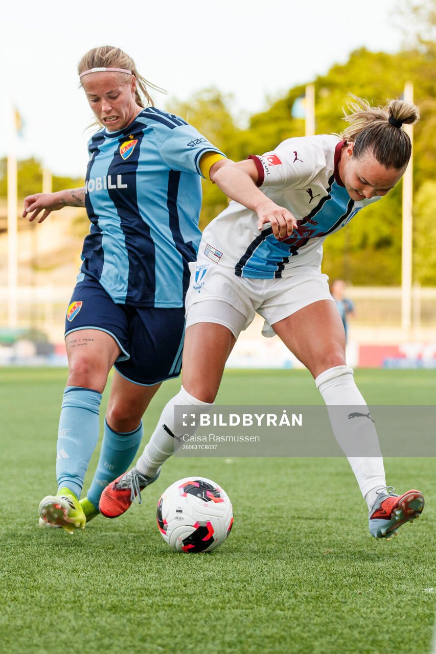 Djurgårdens Therese Åsland och Malmö FFs Larkin Russell