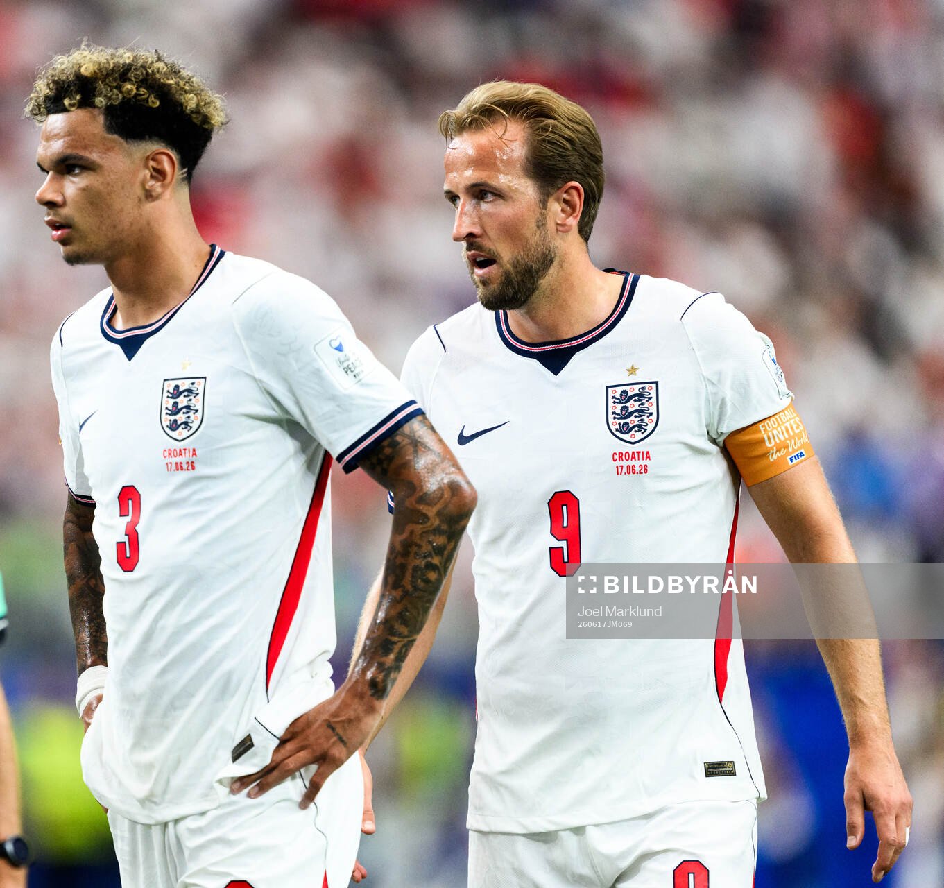 Nico Oreilly and Harry Kane of England