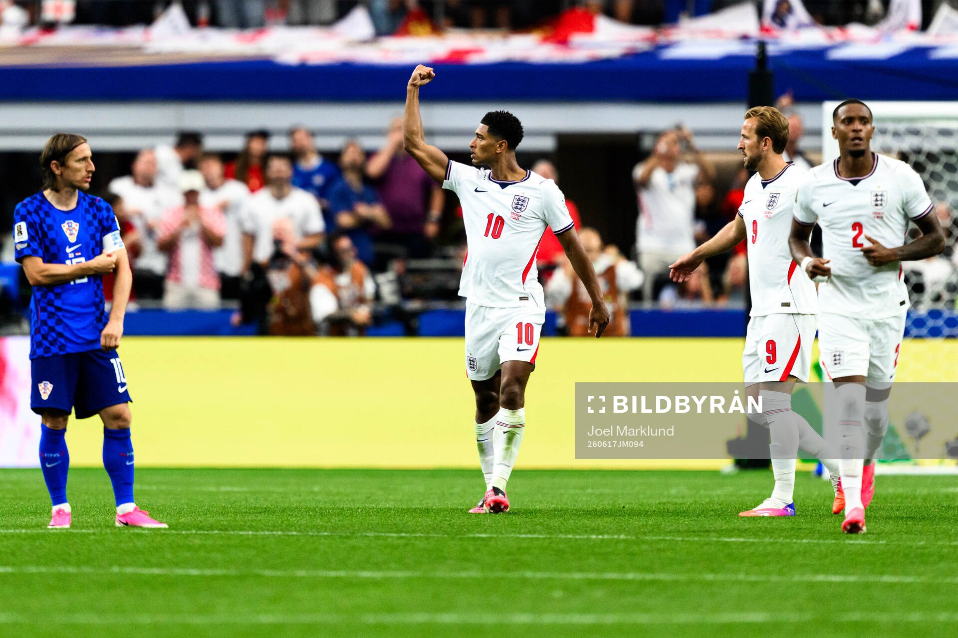 Jude Bellingham of England celebrates scoring 3-2