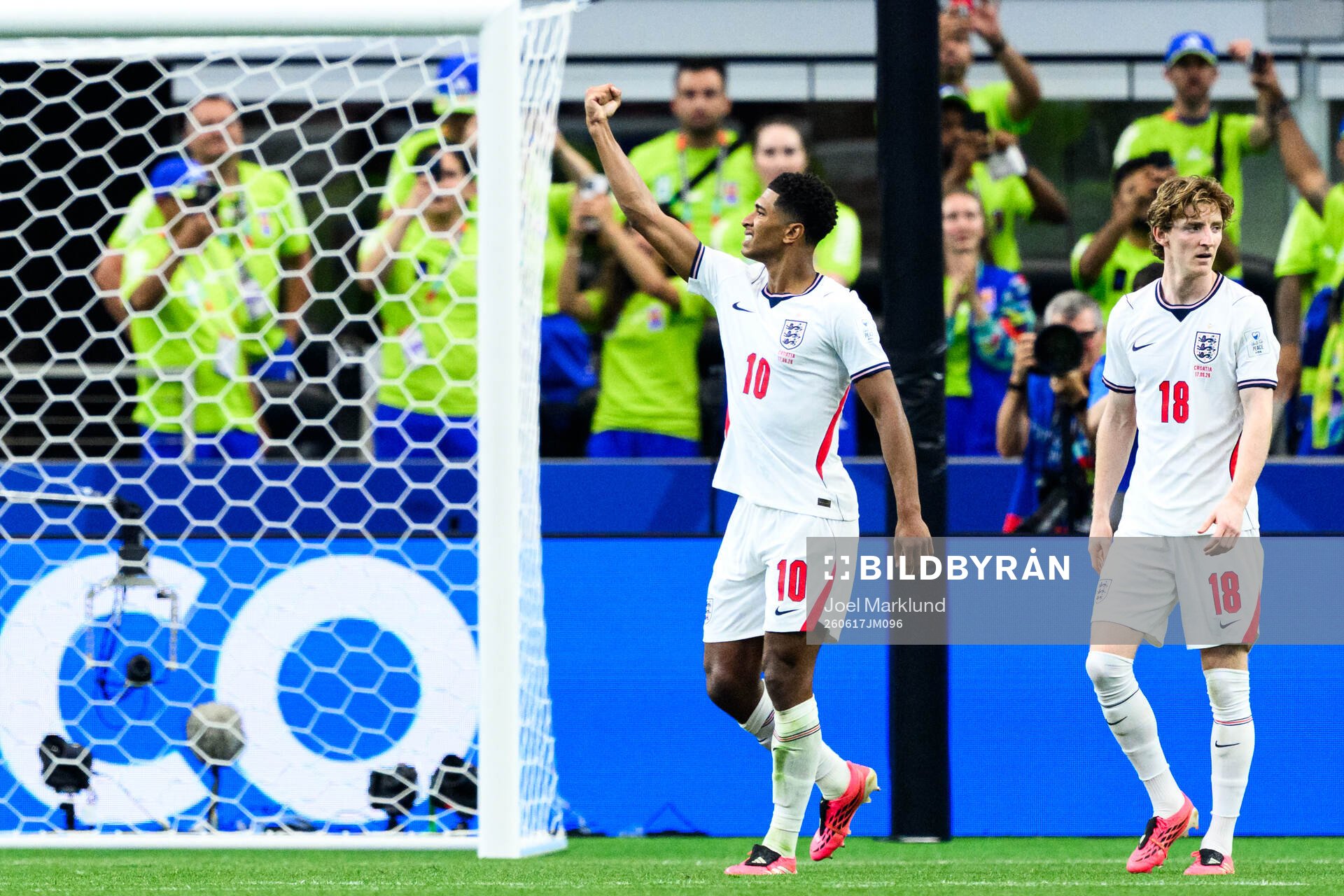 Jude Bellingham of England celebrates scoring 3-2
