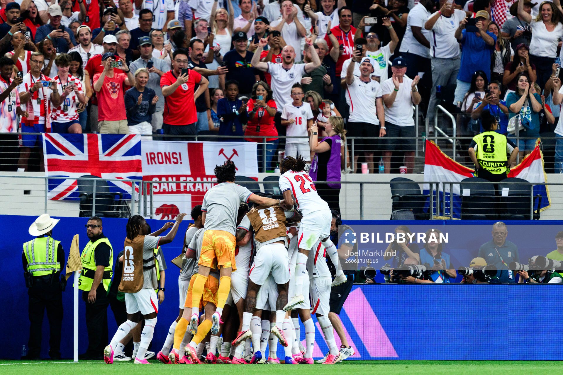 Players of England celebrate 4-2 by Marcus Rashford of