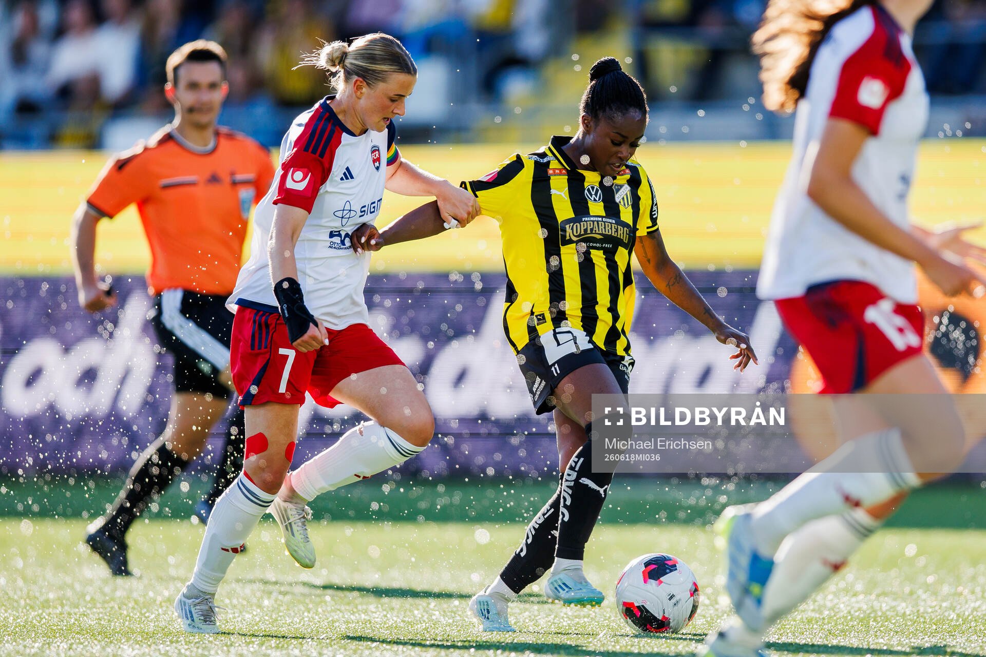 Rosengårds Thea Sørbo och Häckens Monica Jusu Bah