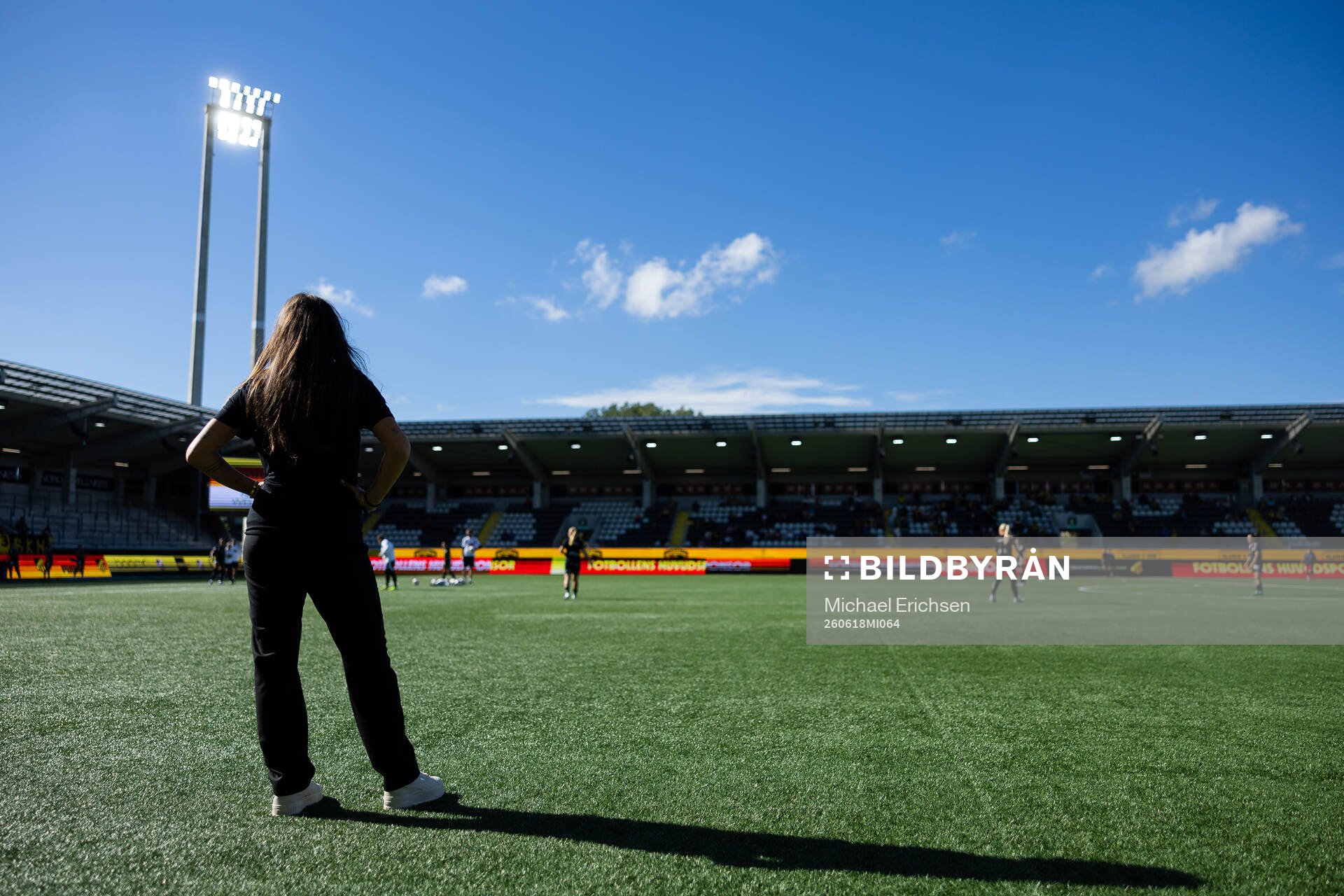Häckens tränare Elena Sadiku