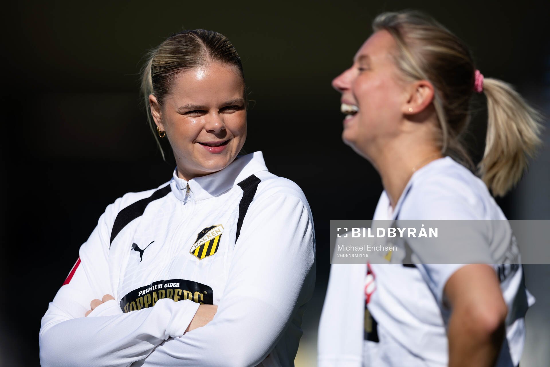 Häckens fysioterapeuter Ida Augustsson och Mikaela