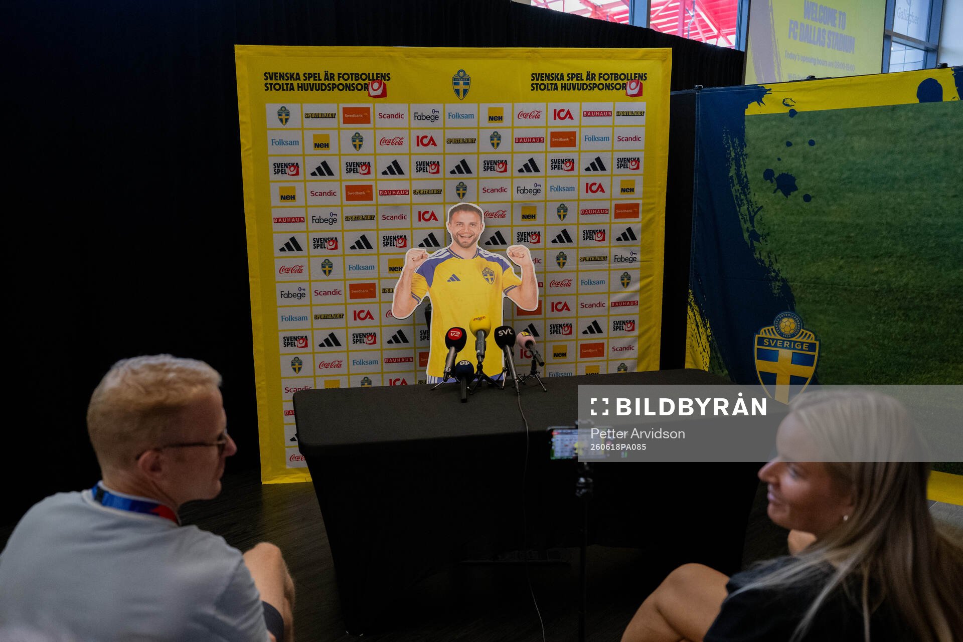 Swedish newspaper Göteborgs Posten with a paper figure of