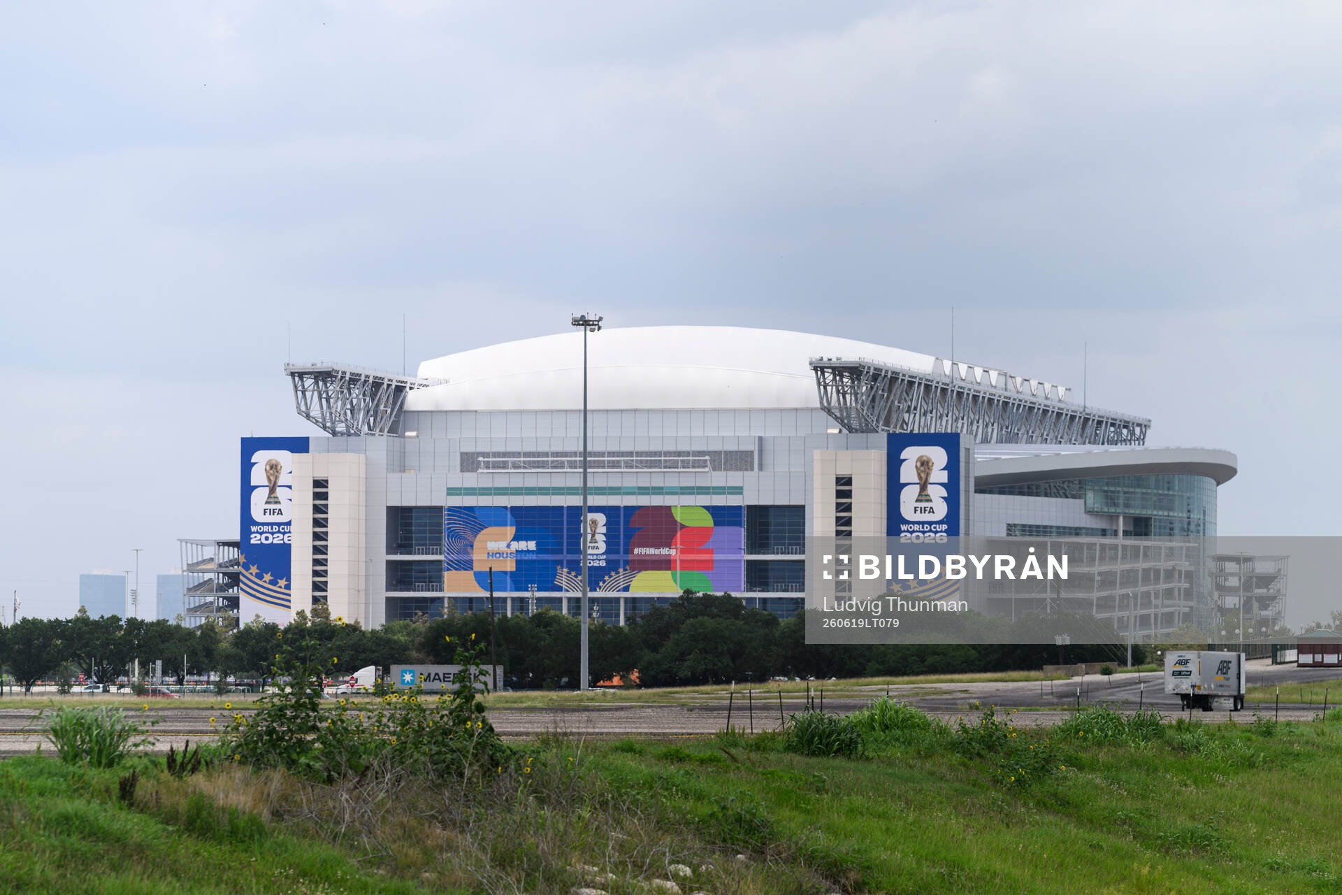 Exterior view of Houston stadium (NRG Stadium)