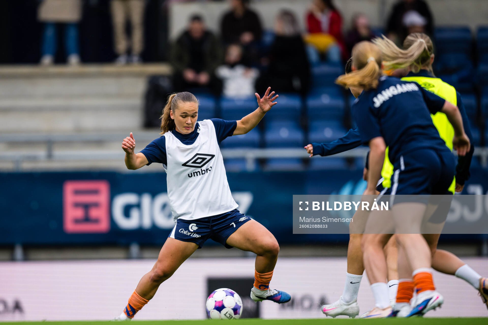 Ingrid Nødland of Aalesund warms up