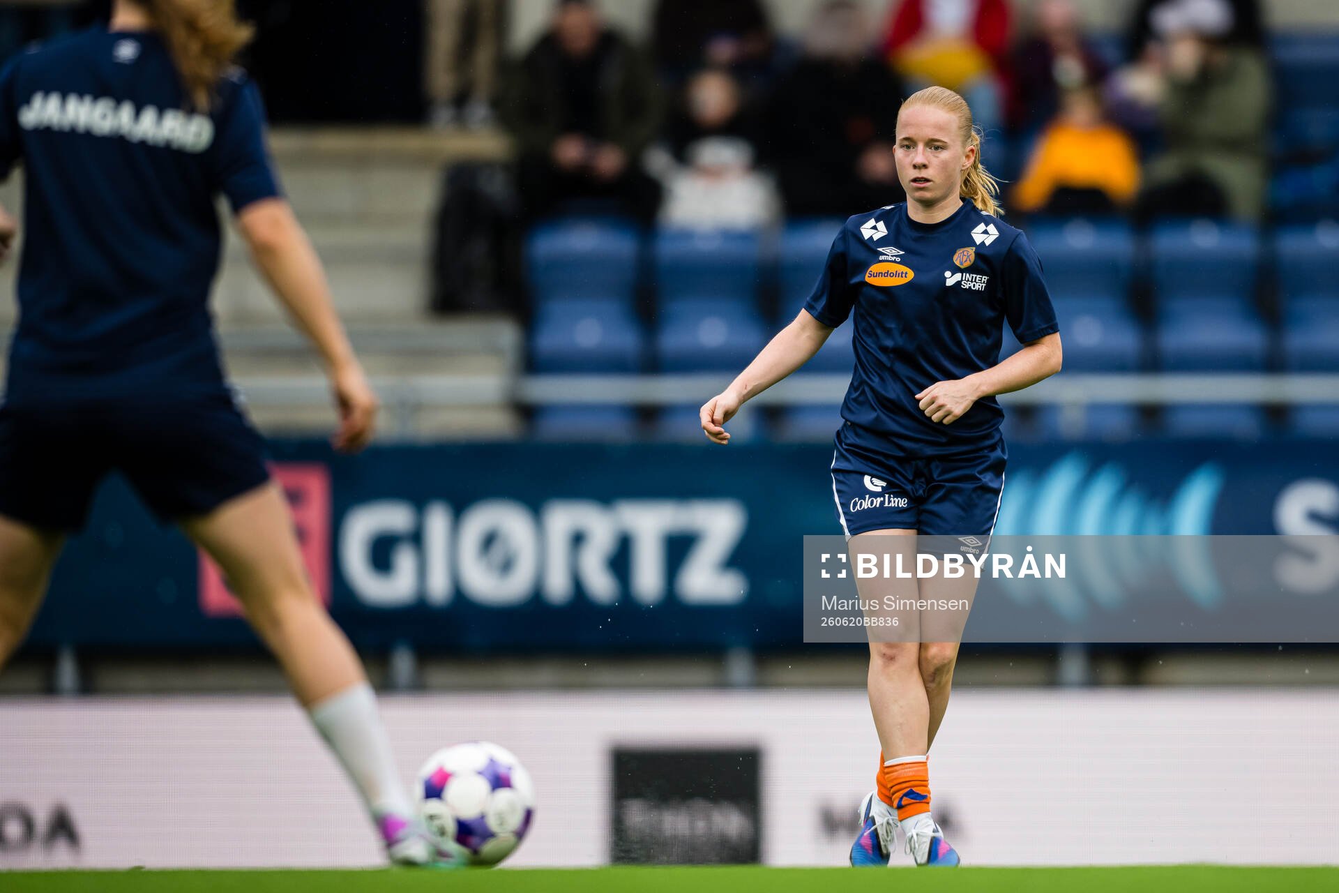 Thea Loennecken of Aalesund warms up