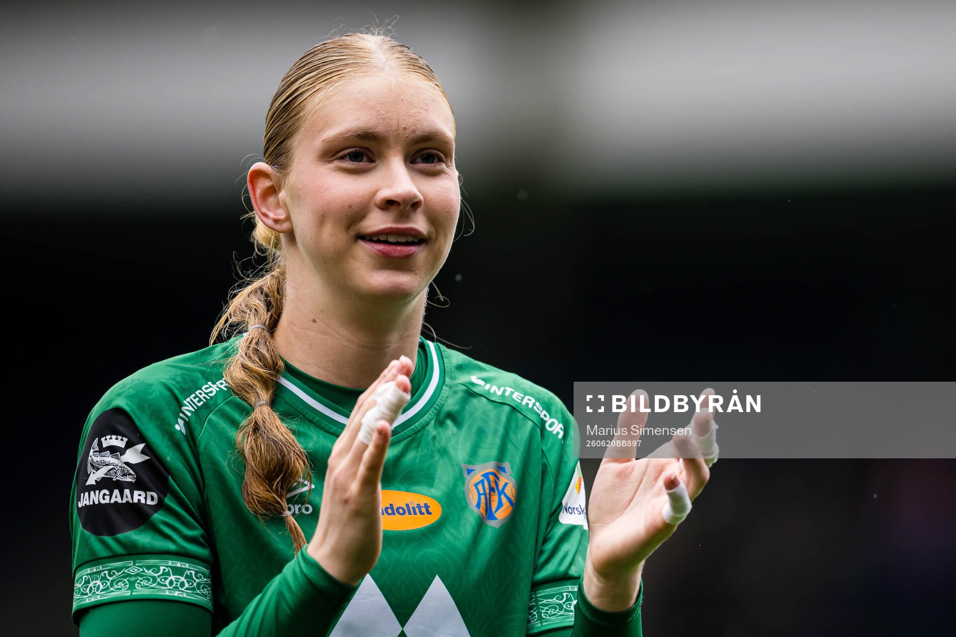 Goalkeeper Thiril Erichsen of Aalesund celebrates