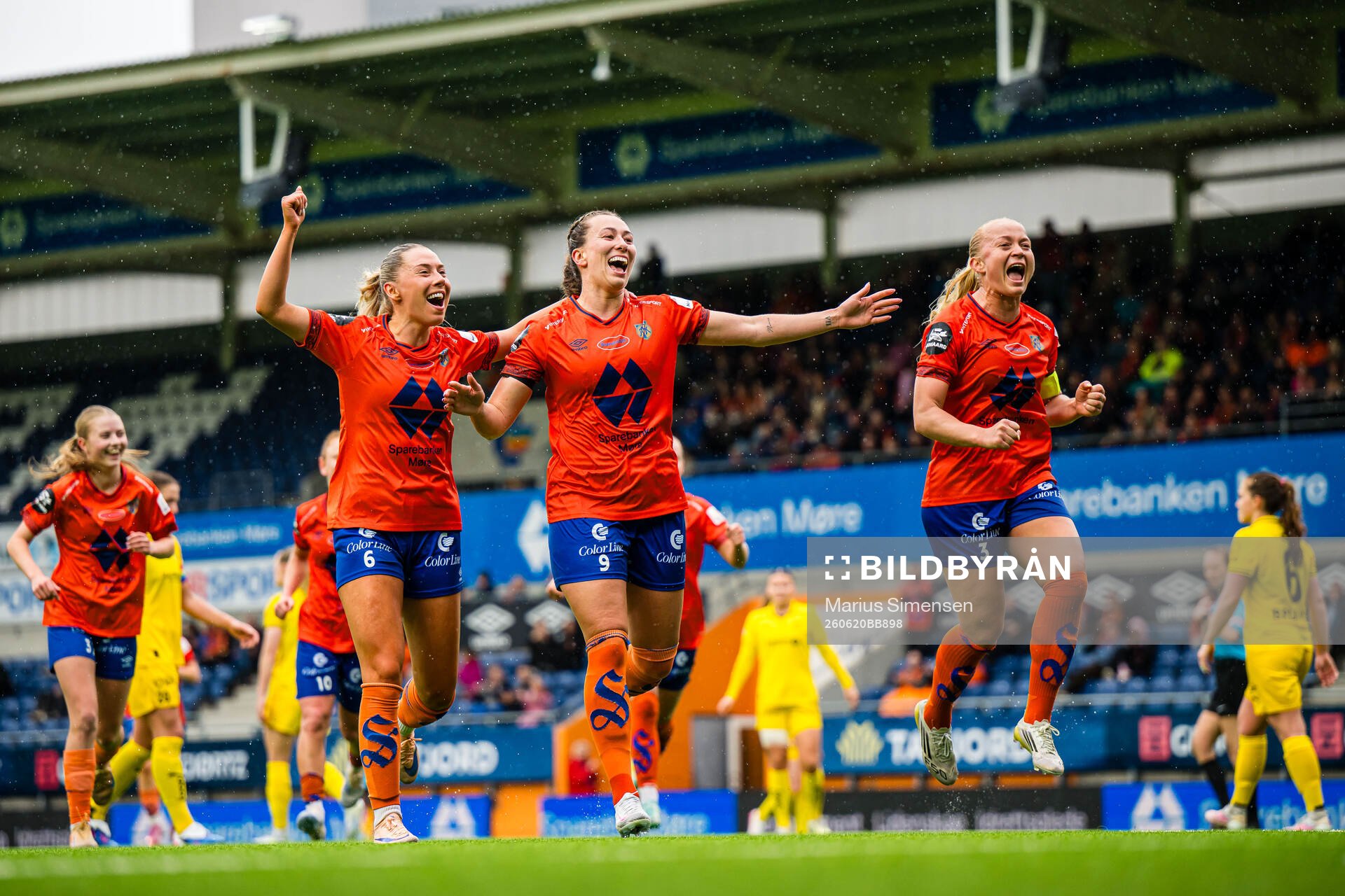 Katarina Dybvik Sunde of Aalesund celebrates
