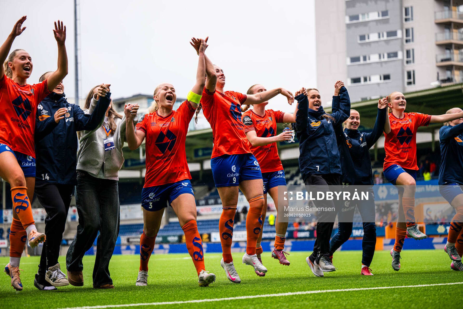 Mette Osvold Muri, Katarina Dybvik Sunde and Ingrid
