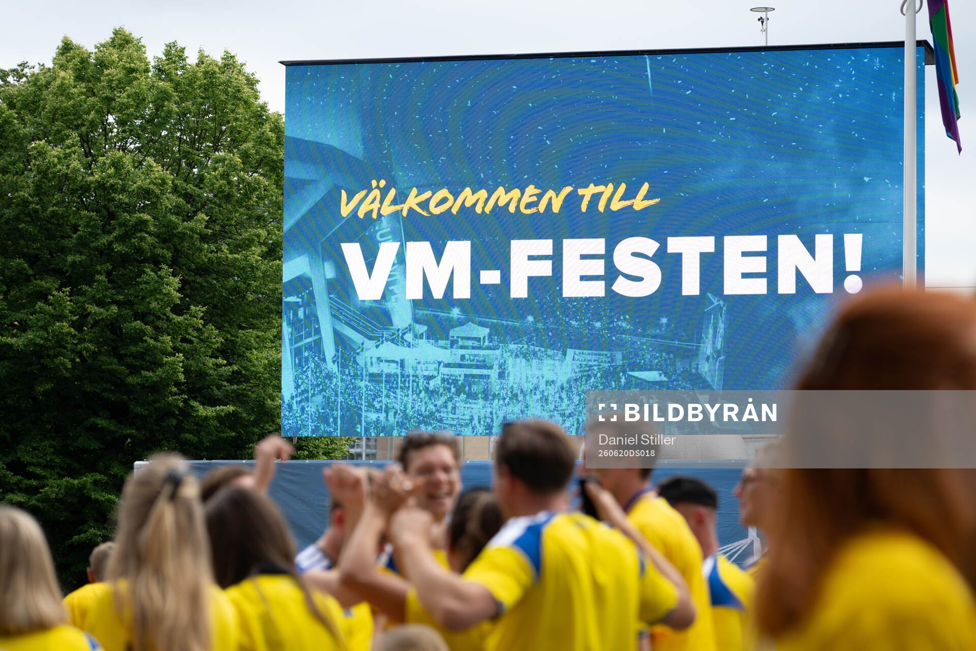 Fotbollsmatchen i VM mellan Nederländerna - Sverige visas
