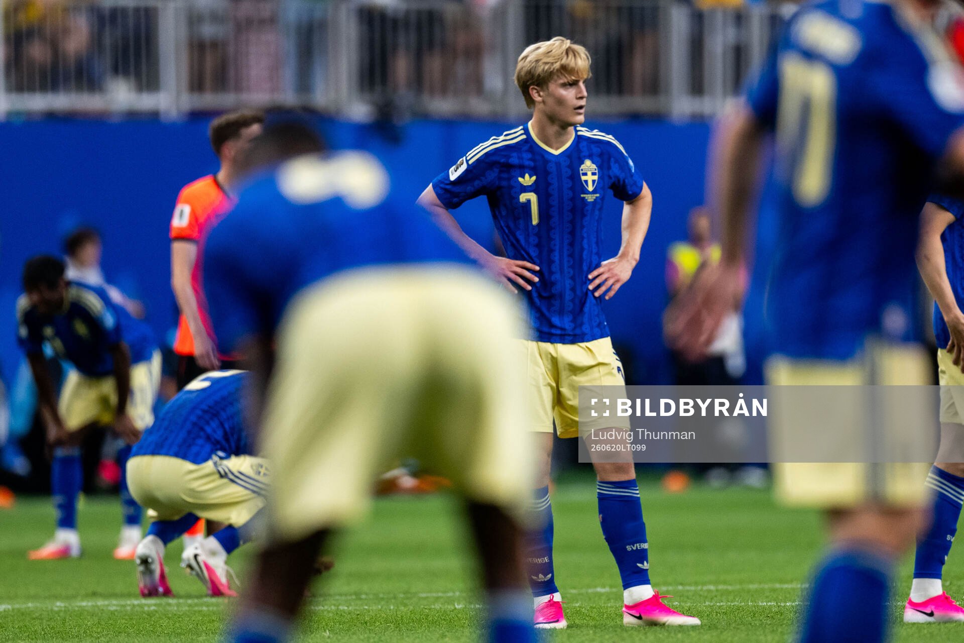 Lucas Bergvall of Sweden looks dejected