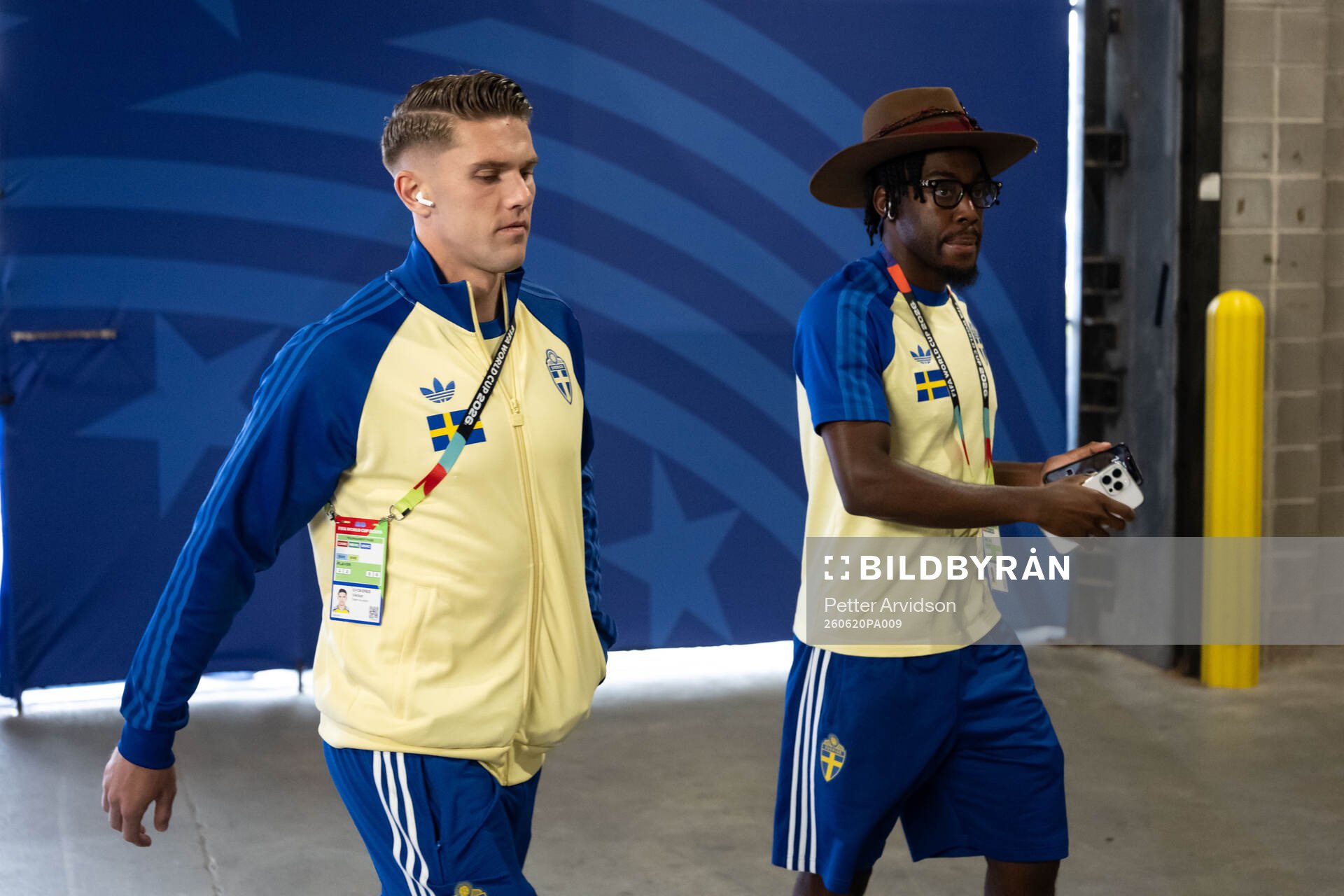 Viktor Gyökeres and Anthony Elanga of Sweden arrive at