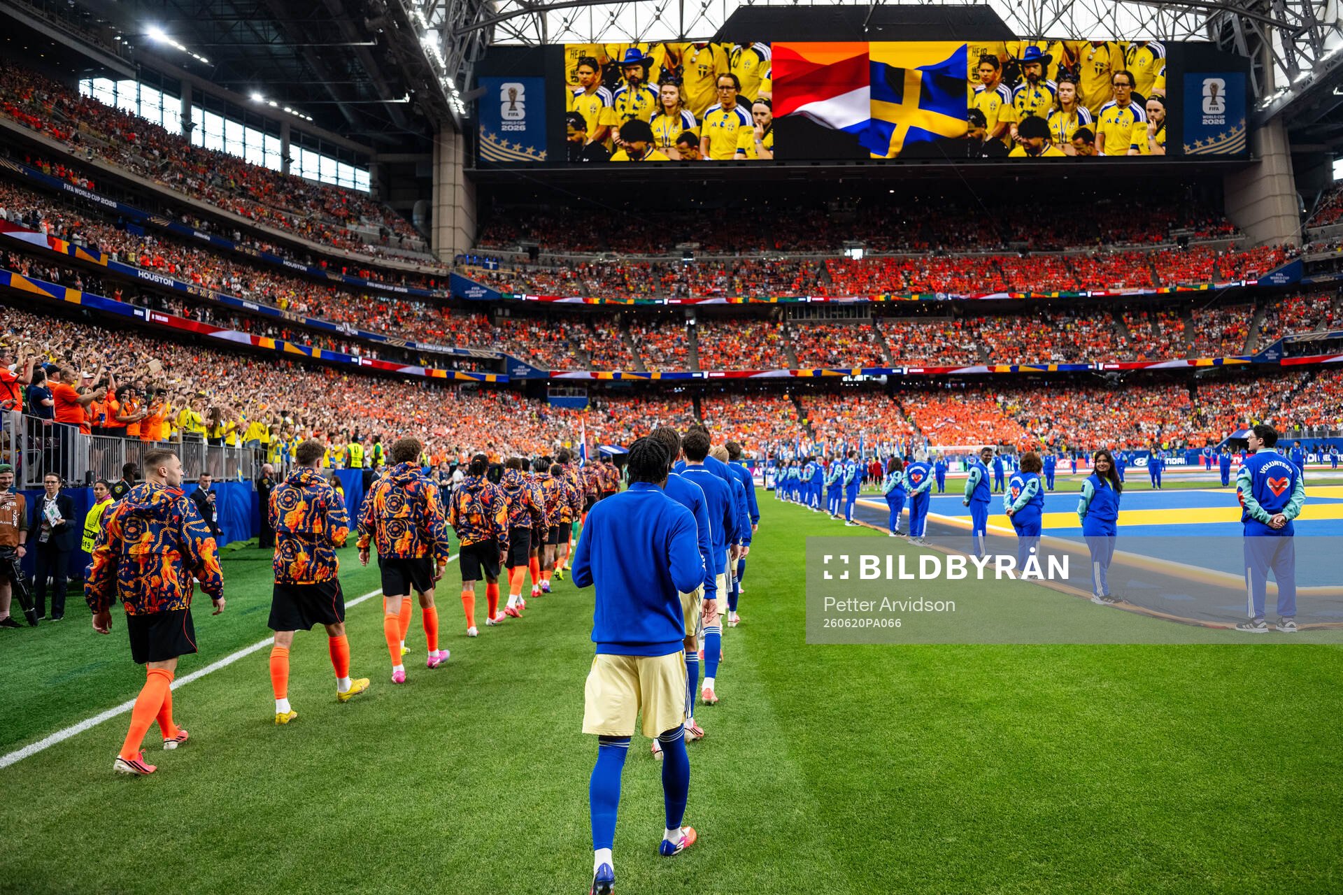 Players of Netherlands and of Sweden