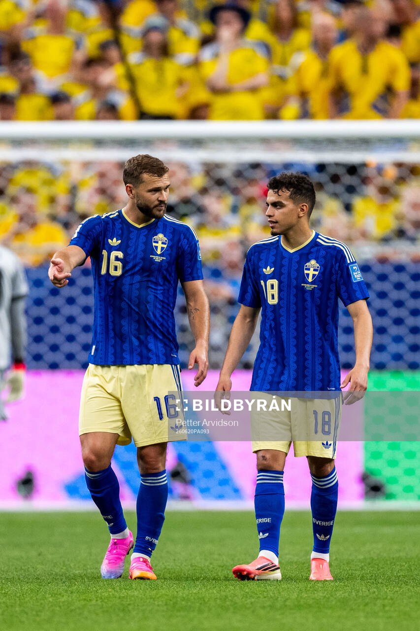 Jesper Karlström and Yasin Ayari of Sweden