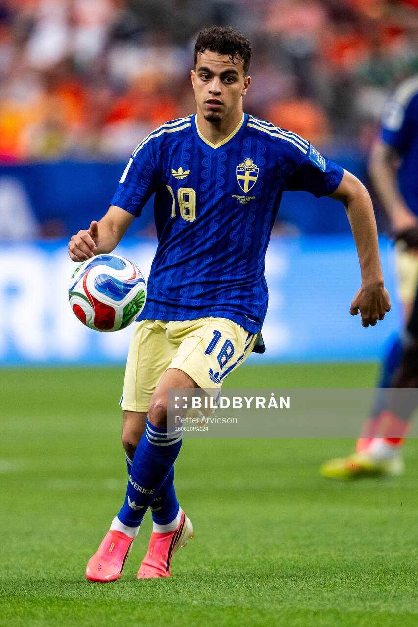 Yasin Ayari of Sweden
