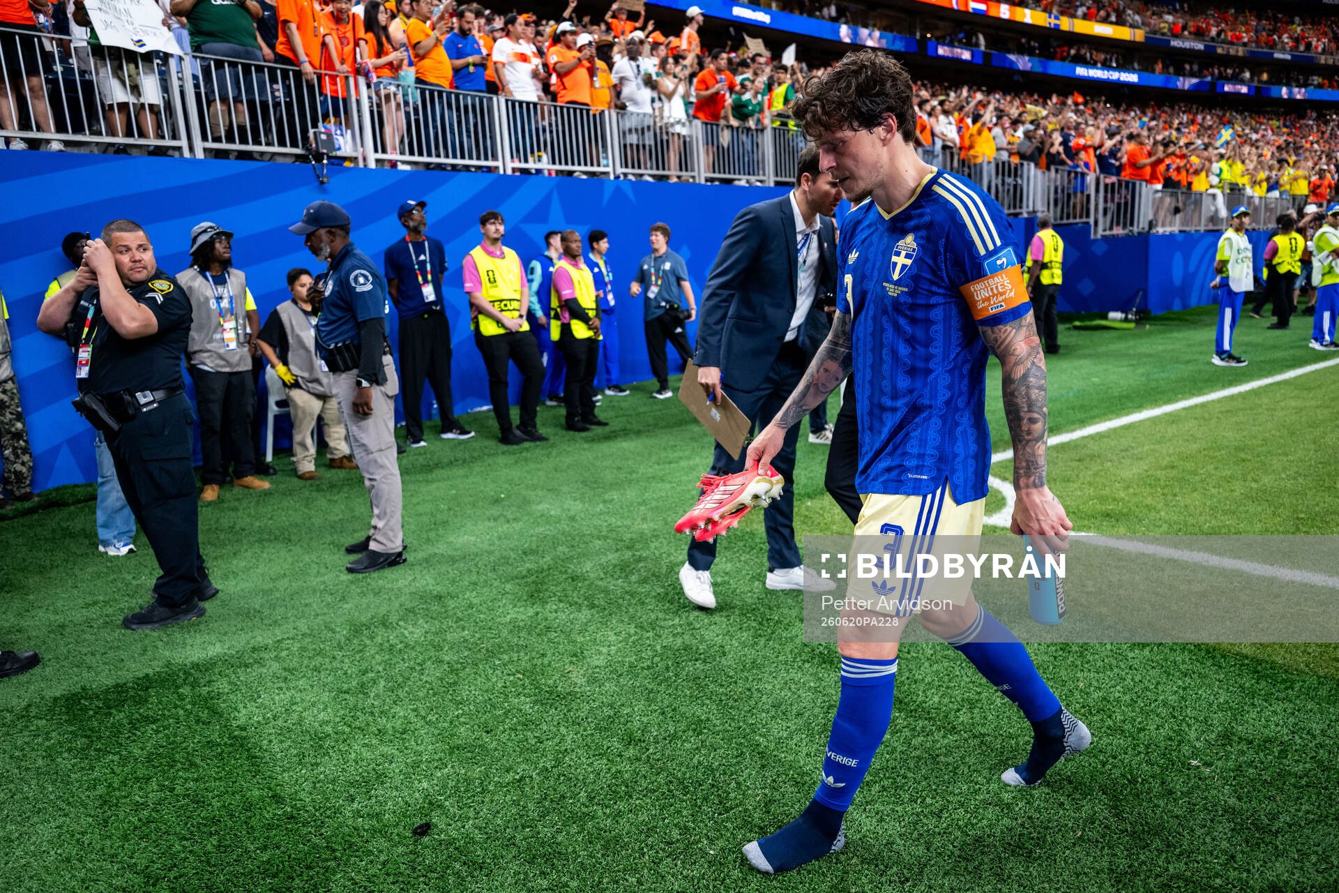 Victor Nilsson Lindelöf of Sweden looks dejected