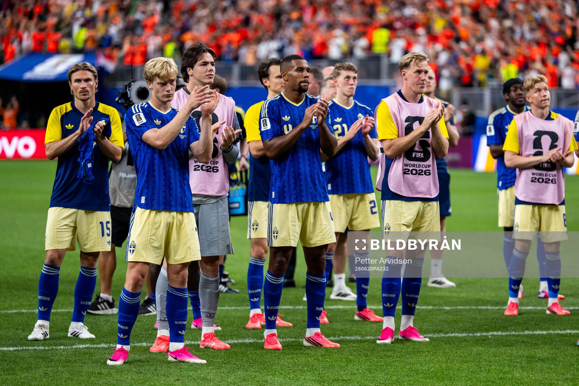 Lucas Bergvall and Isak Hien of Sweden look dejected