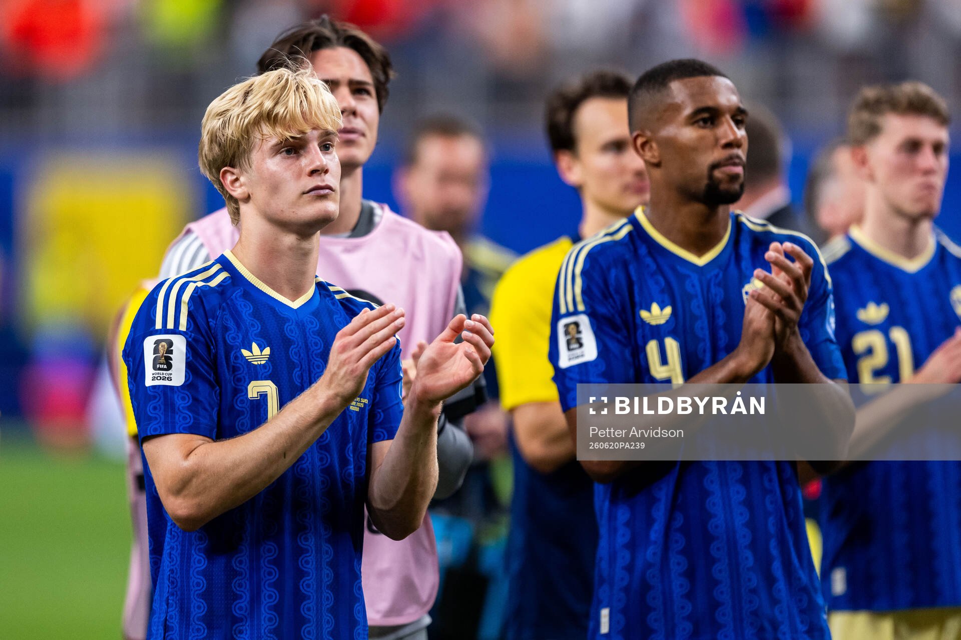Lucas Bergvall of Sweden looks dejected