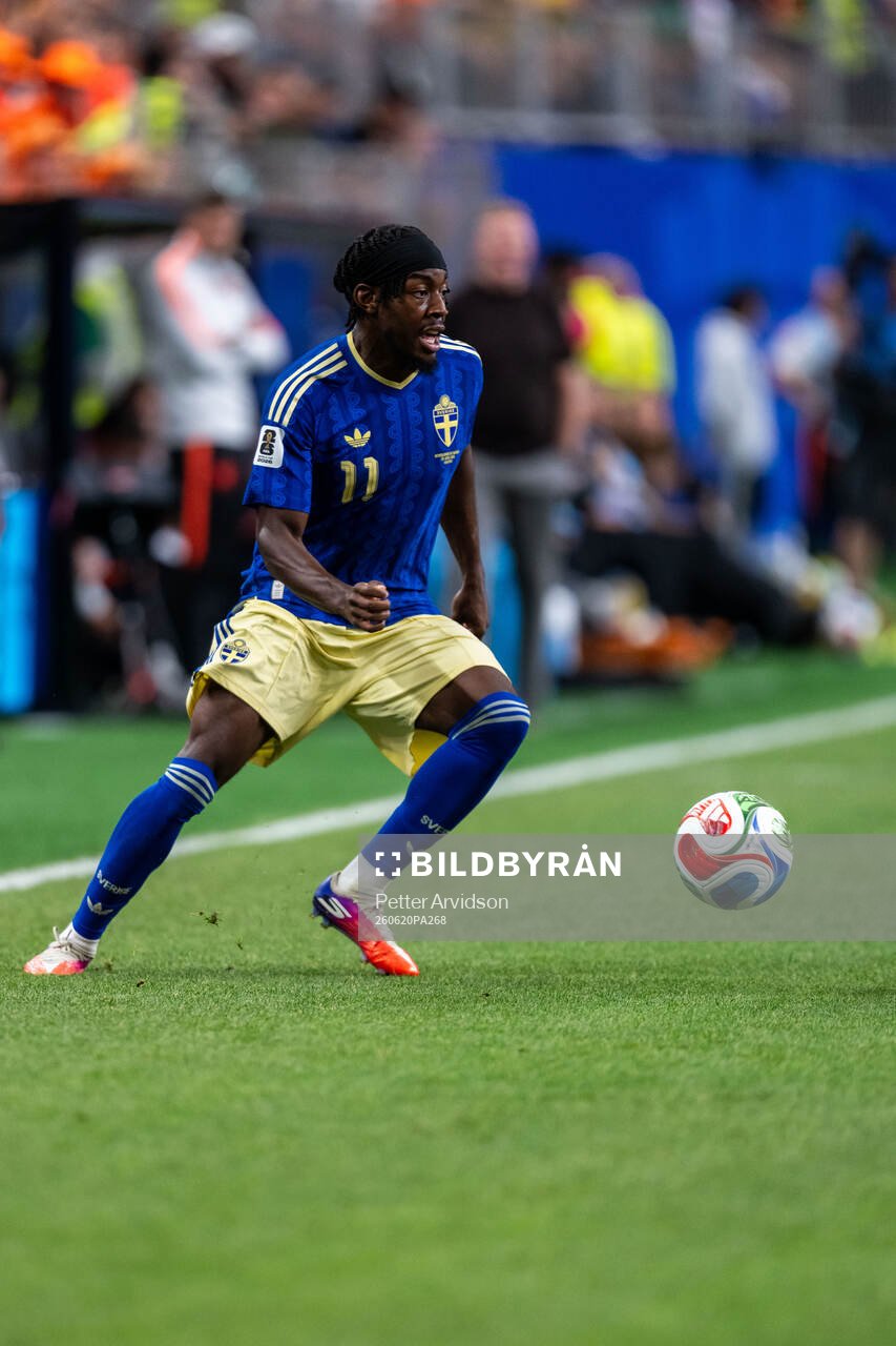 Anthony Elanga of Sweden
