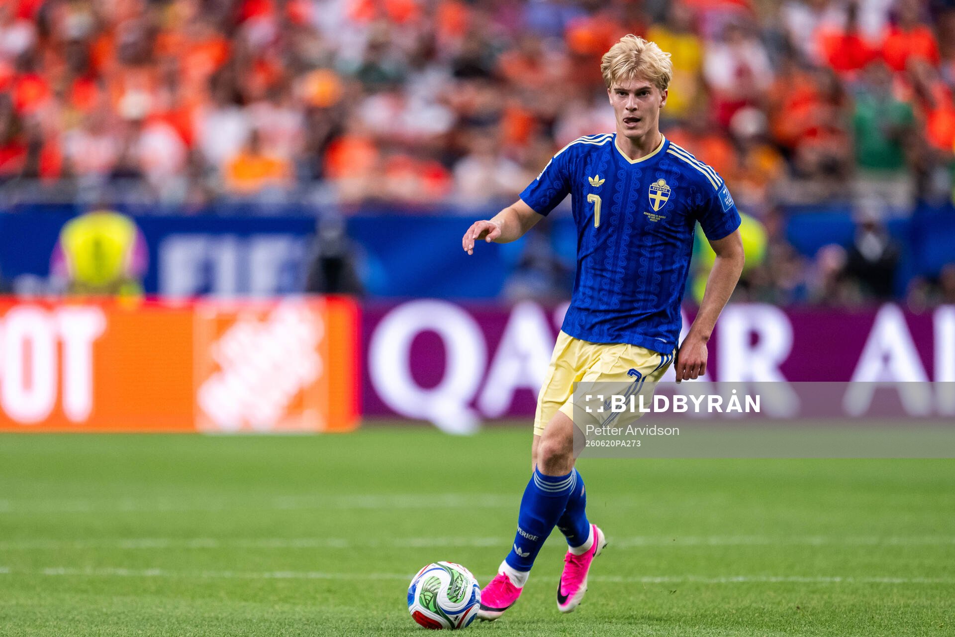 Lucas Bergvall of Sweden