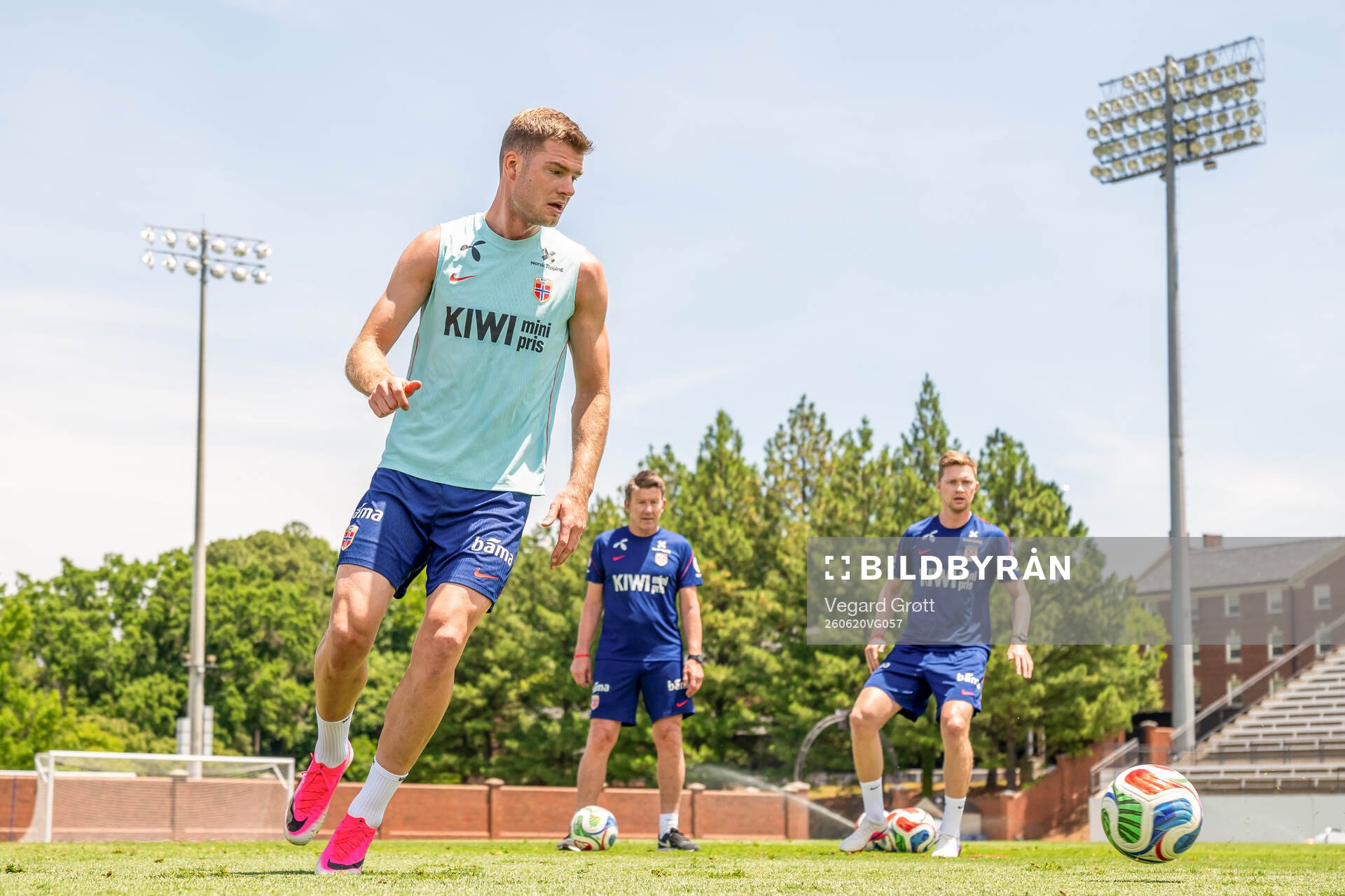 Alexander Sørloth, Bård Wiggen and Pål Fjelde, set-piece