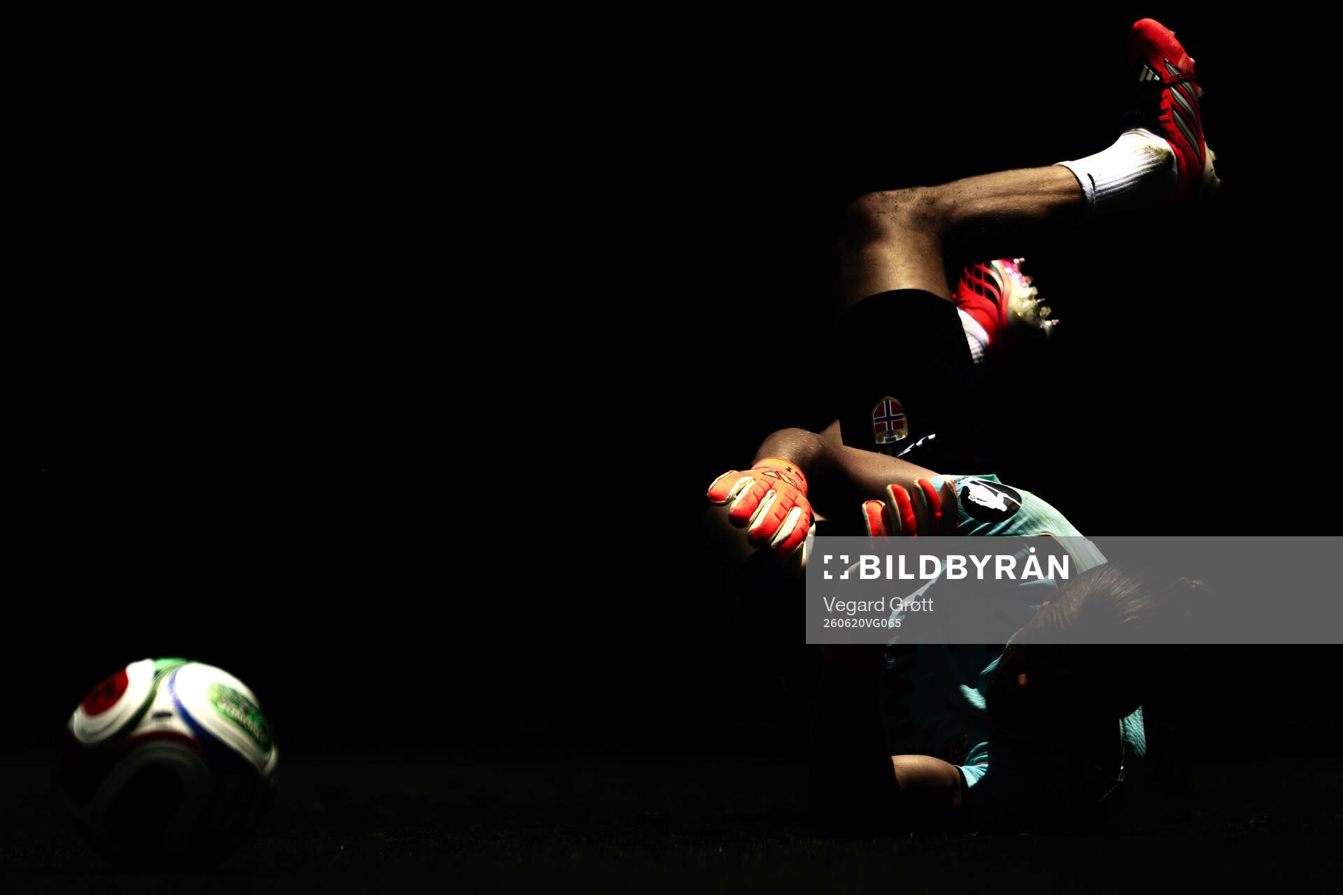 The silhouette of goalkeeper Ørjan Håskjold Nyland of the