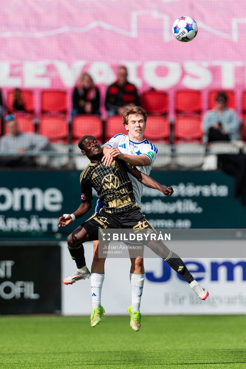 Östersunds Assiedou Yannick Armel Adjoumani och IFK