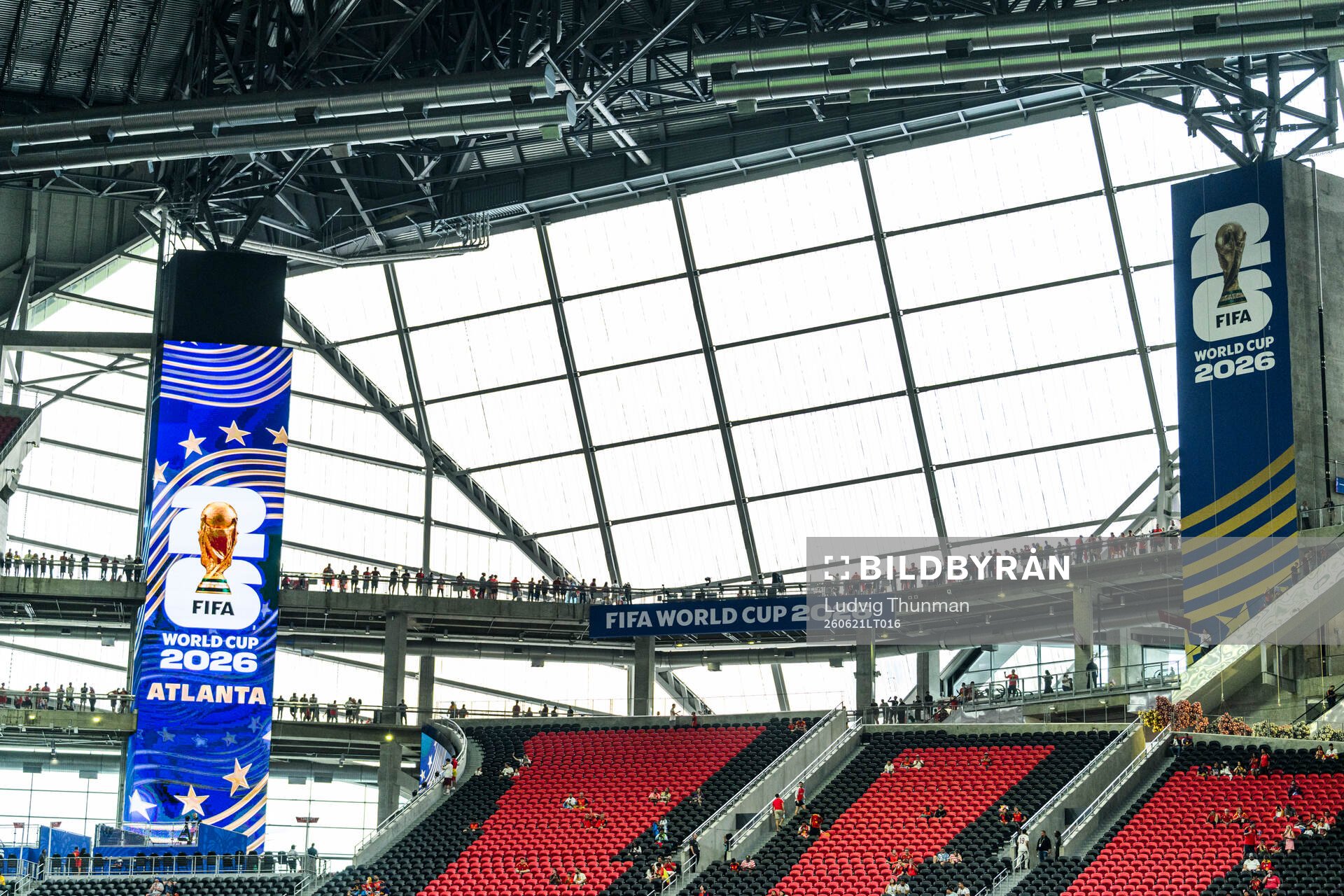 Spectators arrive at Atlanta Stadium