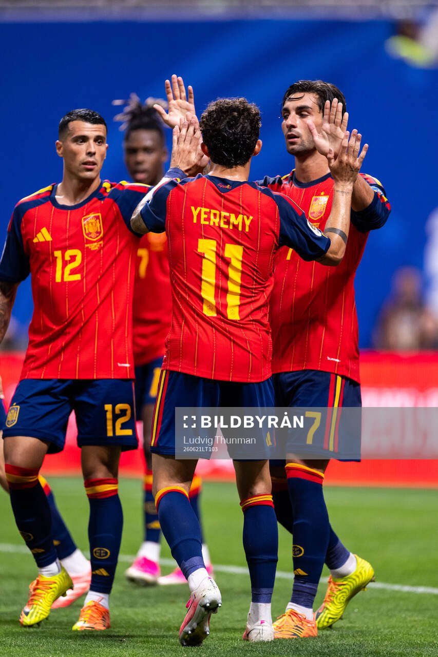 Ferran Torres of Spain celebrates with Pedro Porro and