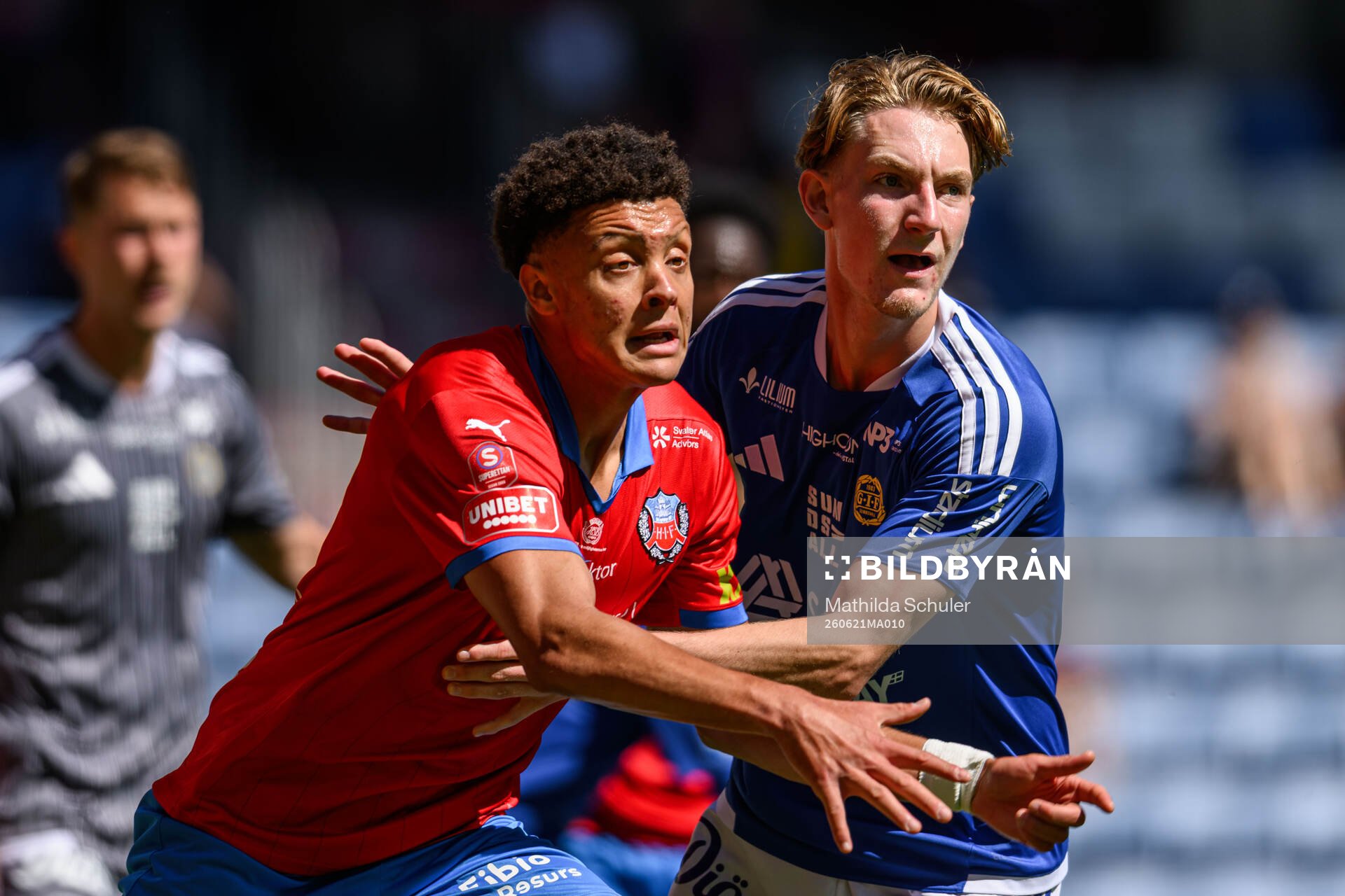 Helsingborgs Obafemi Awodesu och GIF Sundsvalls Hugo