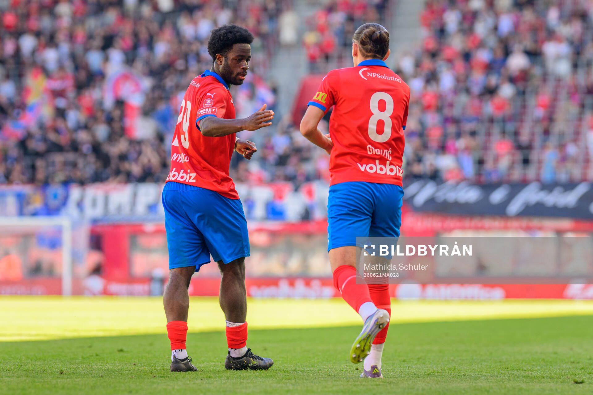 Helsingborgs Kevin Nyarko och Ervin Gigovic jublar