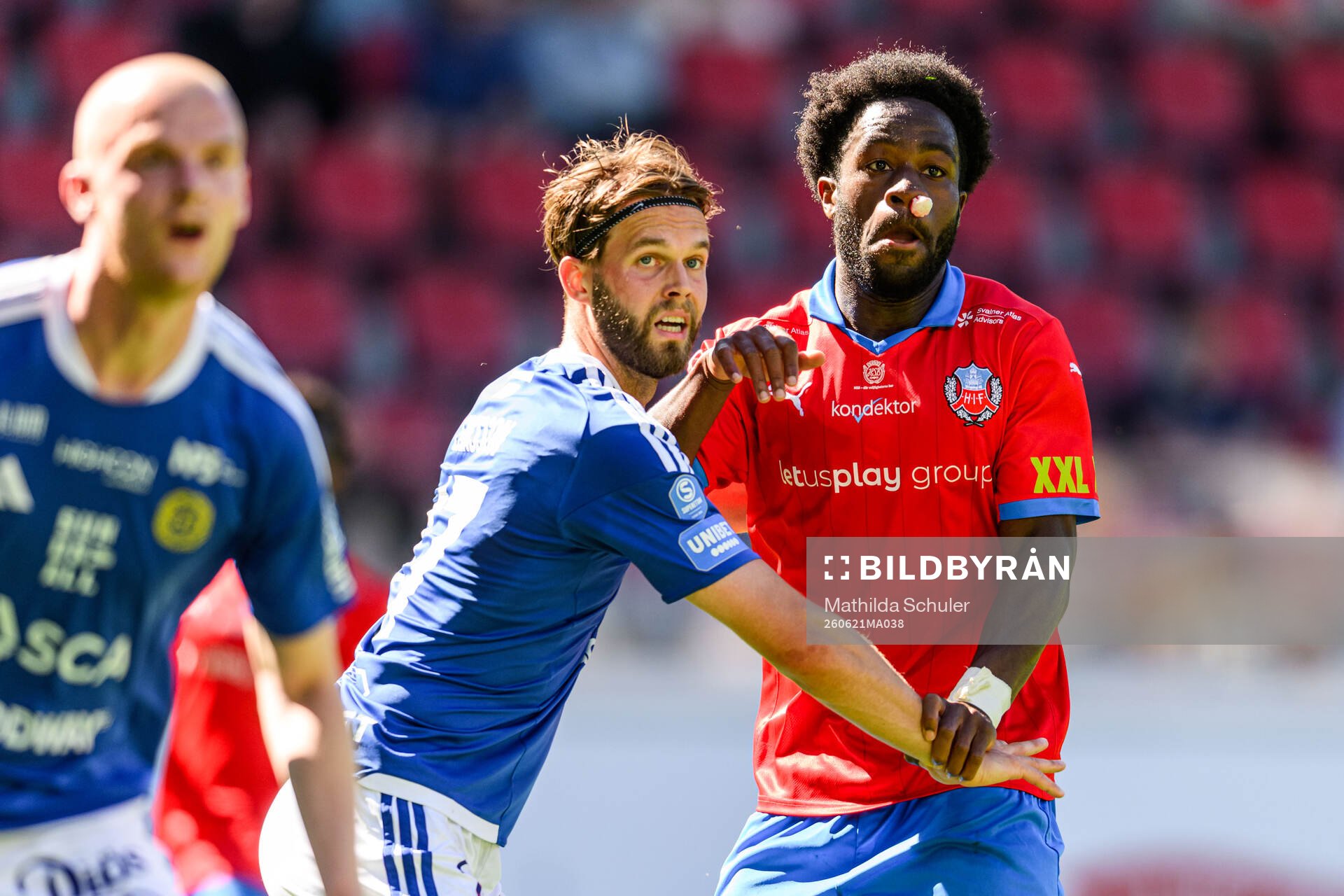 GIF Sundsvalls Nils Eriksson och Helsingborgs Kevin Nyarko