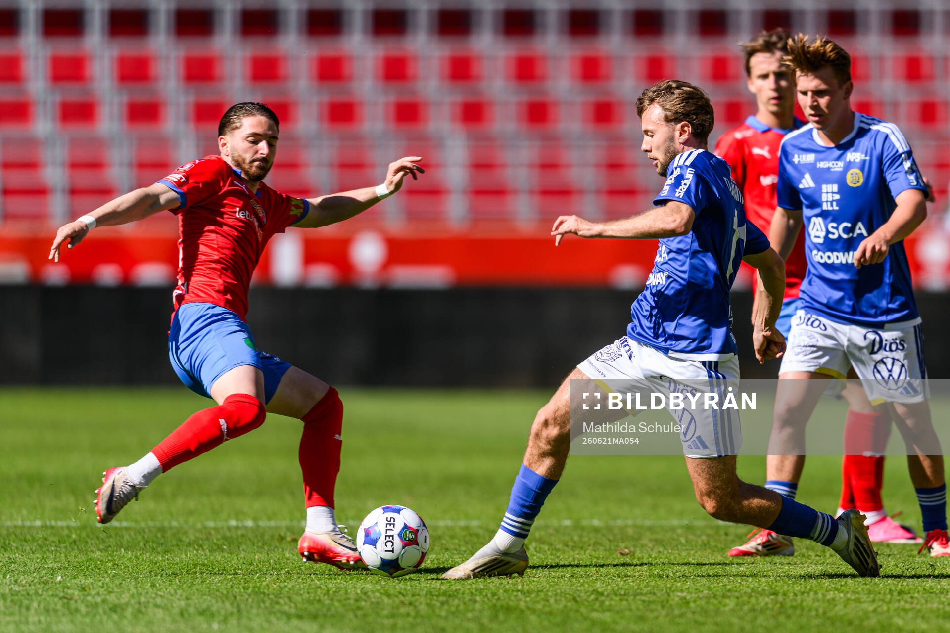 Helsingborgs Timothe Rupil och GIF Sundsvalls Samuel