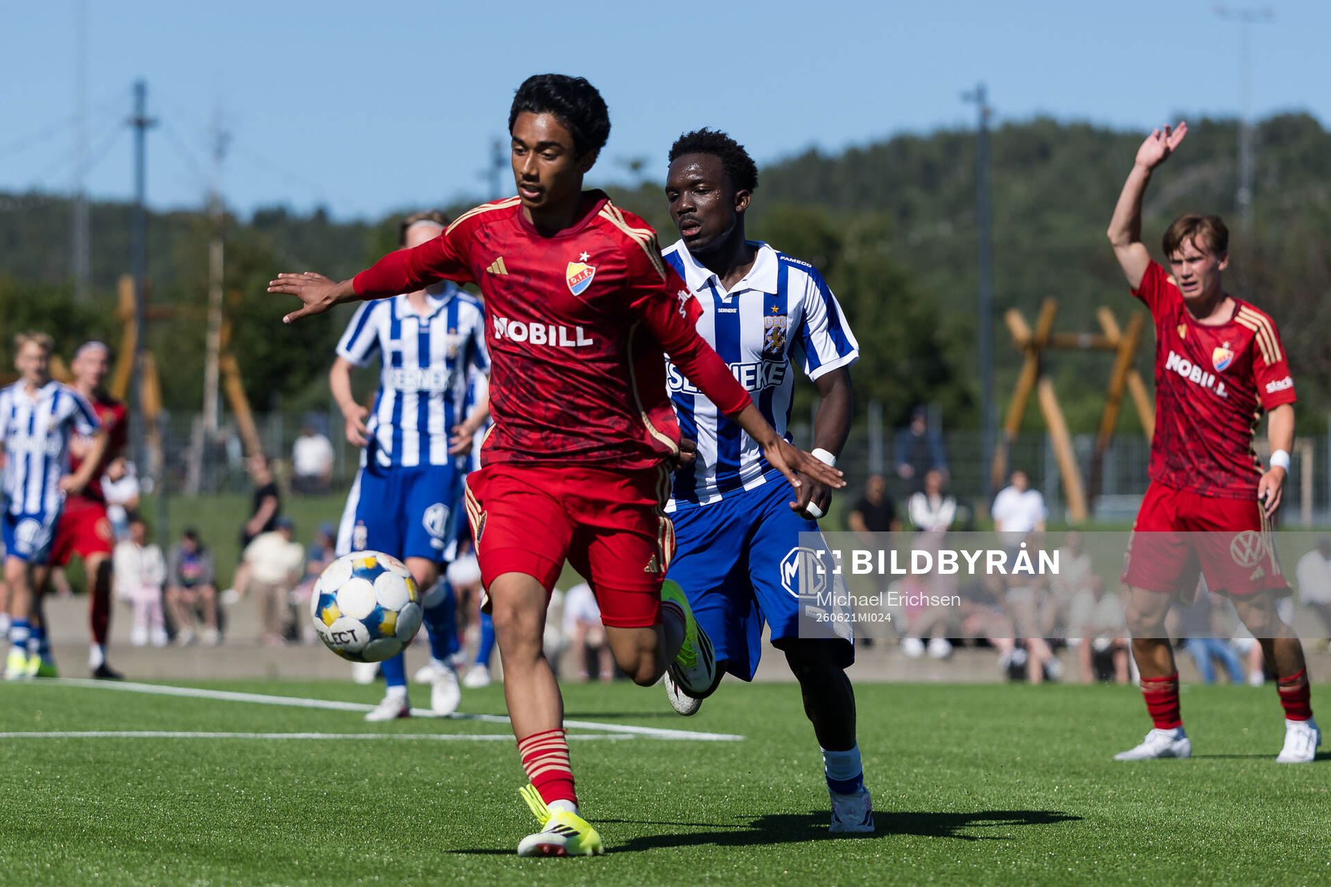 Djurgårdens Taseen Hossain och IFK Göteborgs Manasse Ange