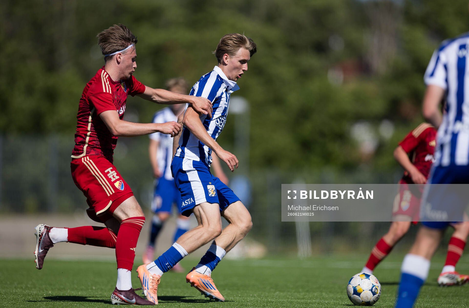 Djurgårdens Lucas Pettersson och IFK Göteborgs Natanael