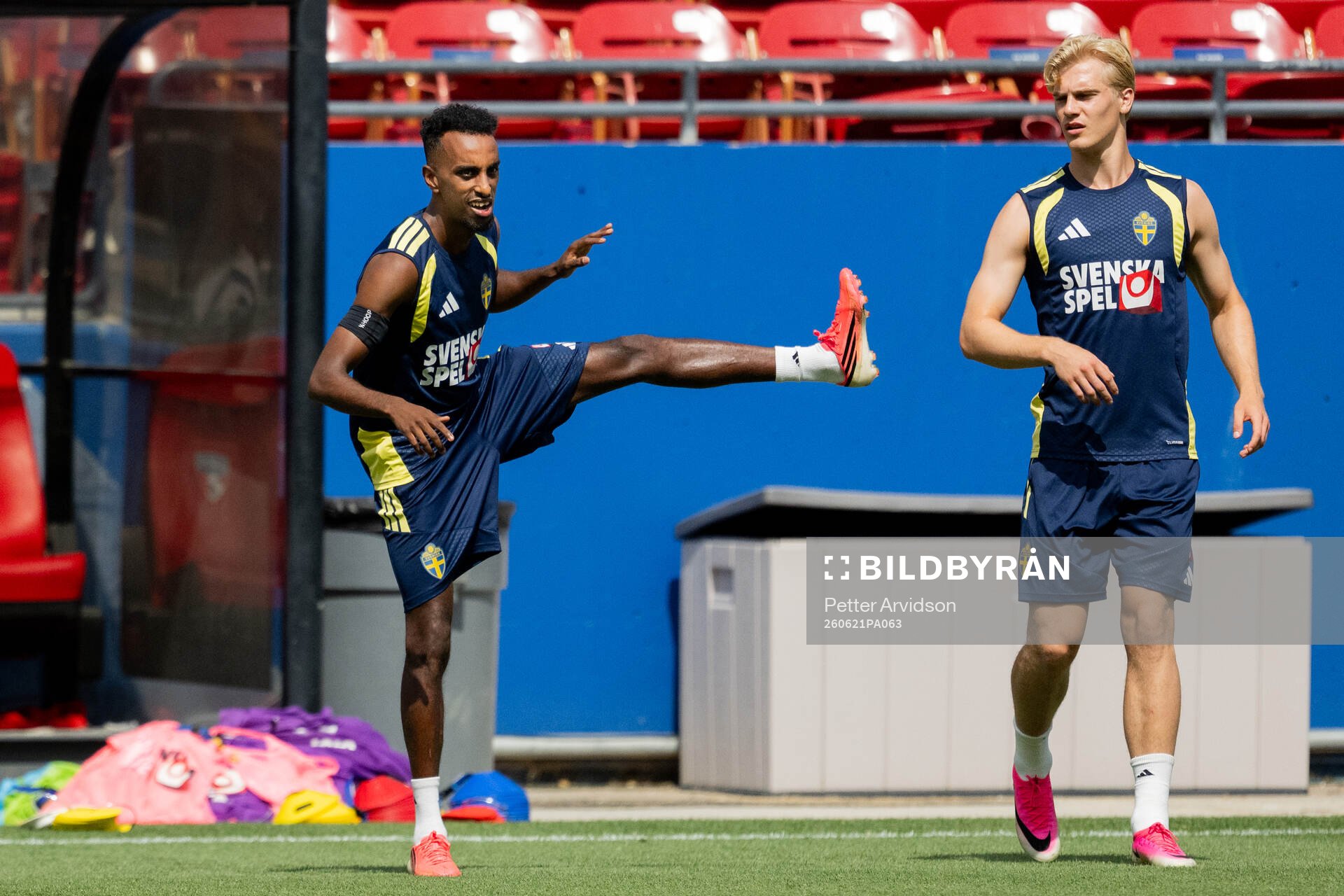 Taha Ali and Lucas Bergvall of the Swedish national