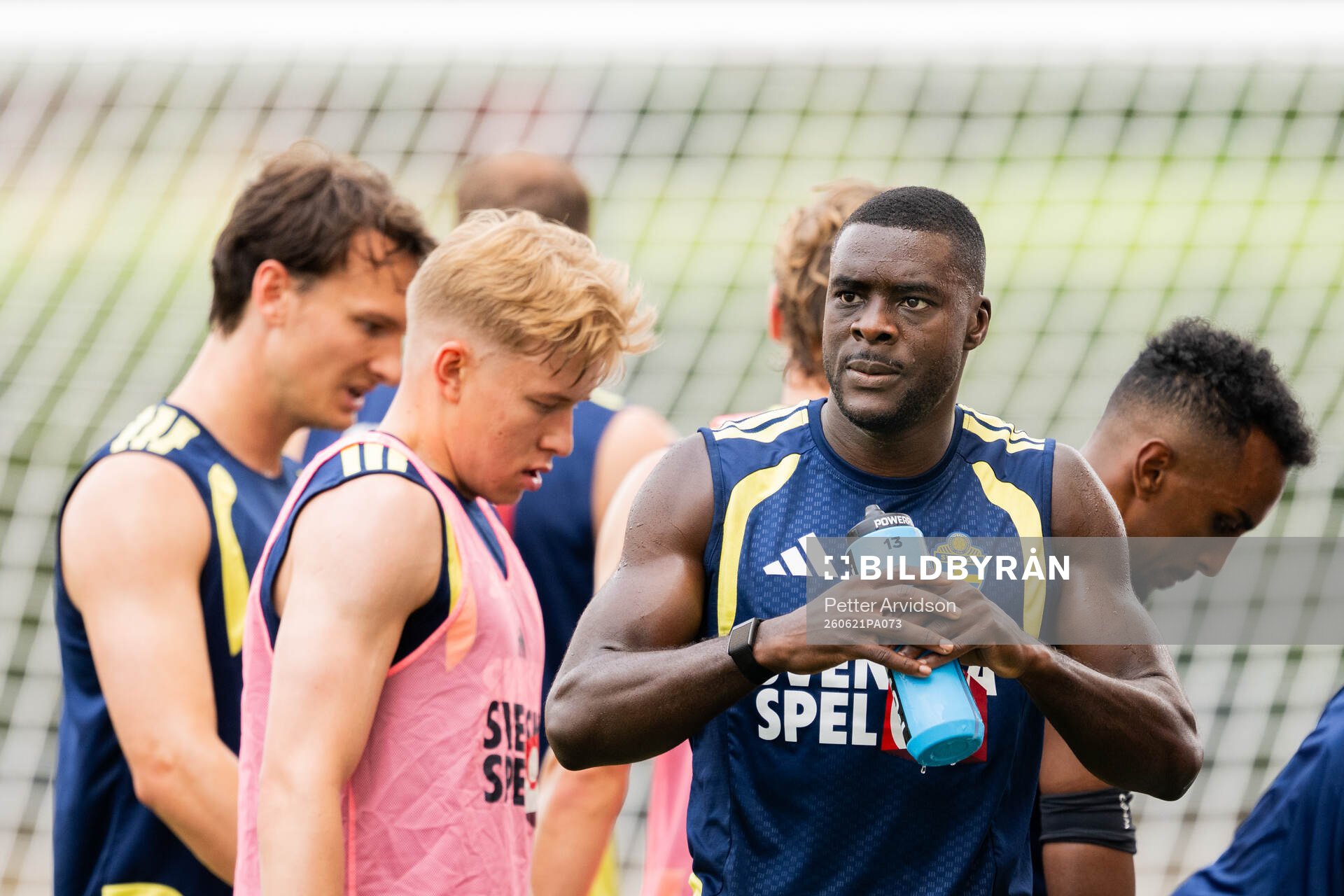Daniel Svensson and Ken Sema of the Swedish national