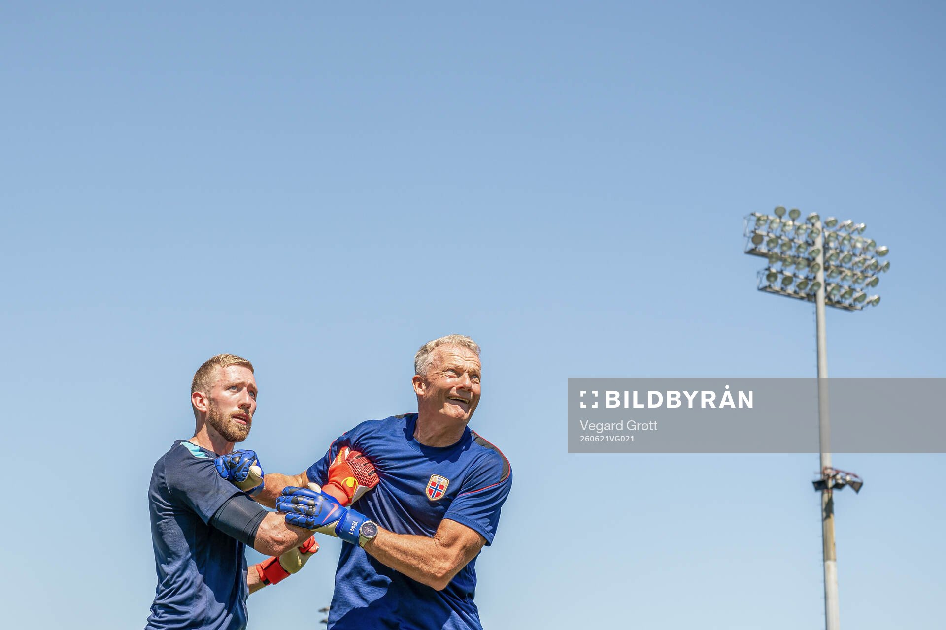 Goalkeeper Egil Selvik and goalkeeper coach Frode Grodås