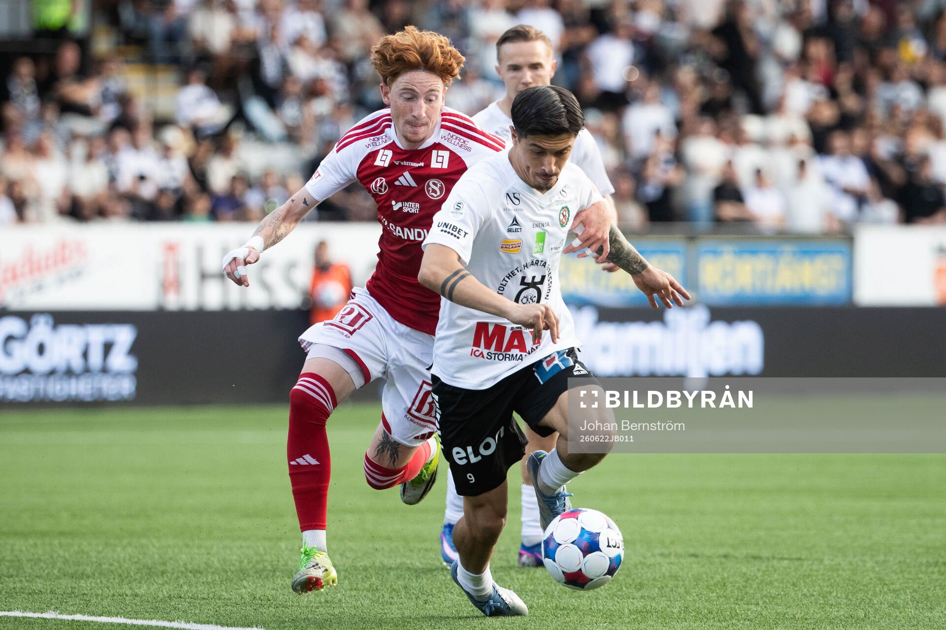 Sandvikens Alan Carleton och Örebros Antonio Yakoub